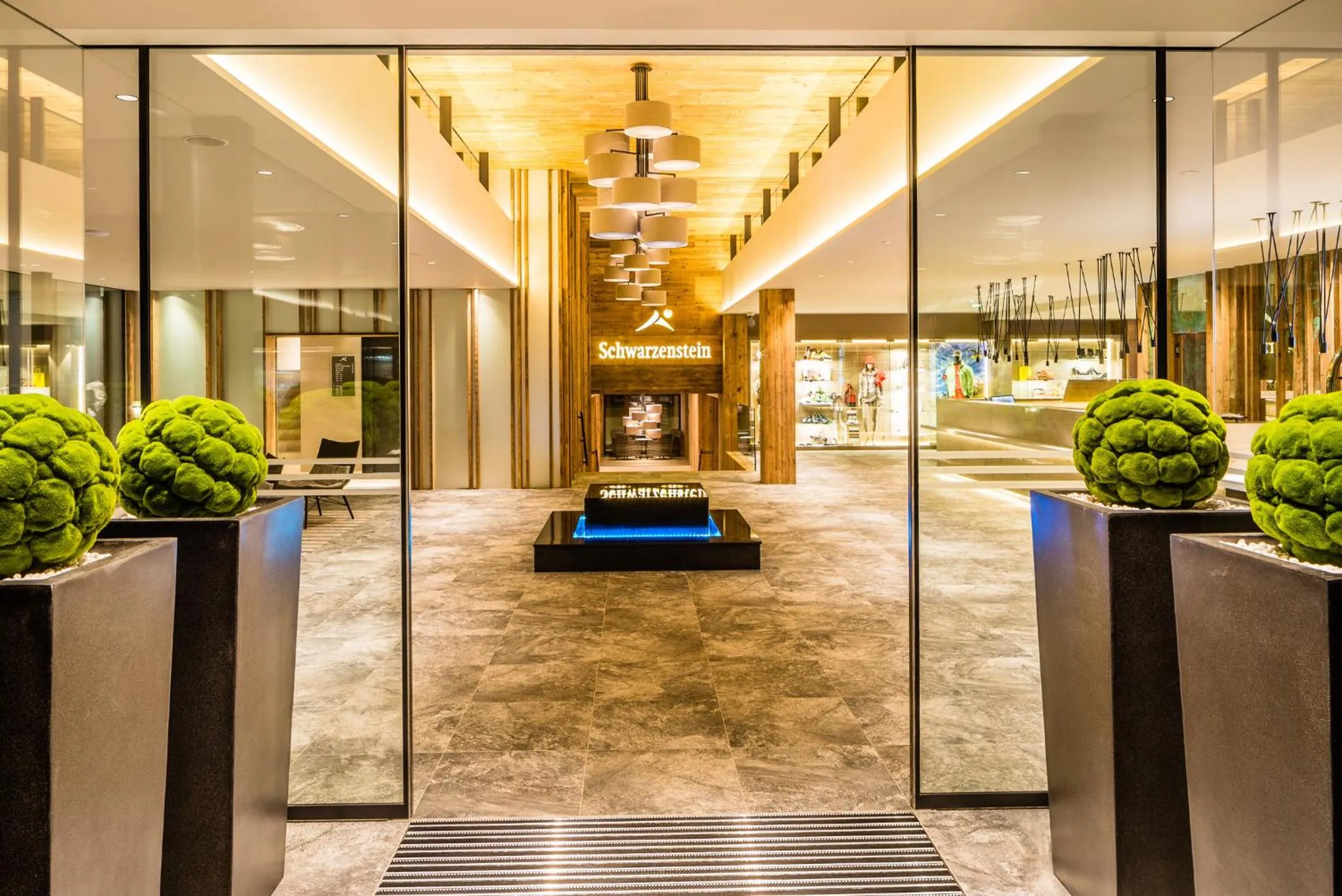 Lobby or reception in Alpine Luxury SPA Resort Schwarzenstein