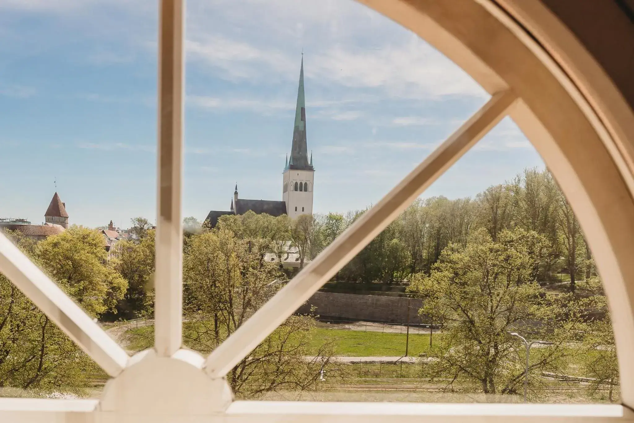 Twin Room Ensuite - Top Floor in 16eur - Fat Margaret's Twin Room Ensuite - Top Floor in 16eur - Fat Margaret's