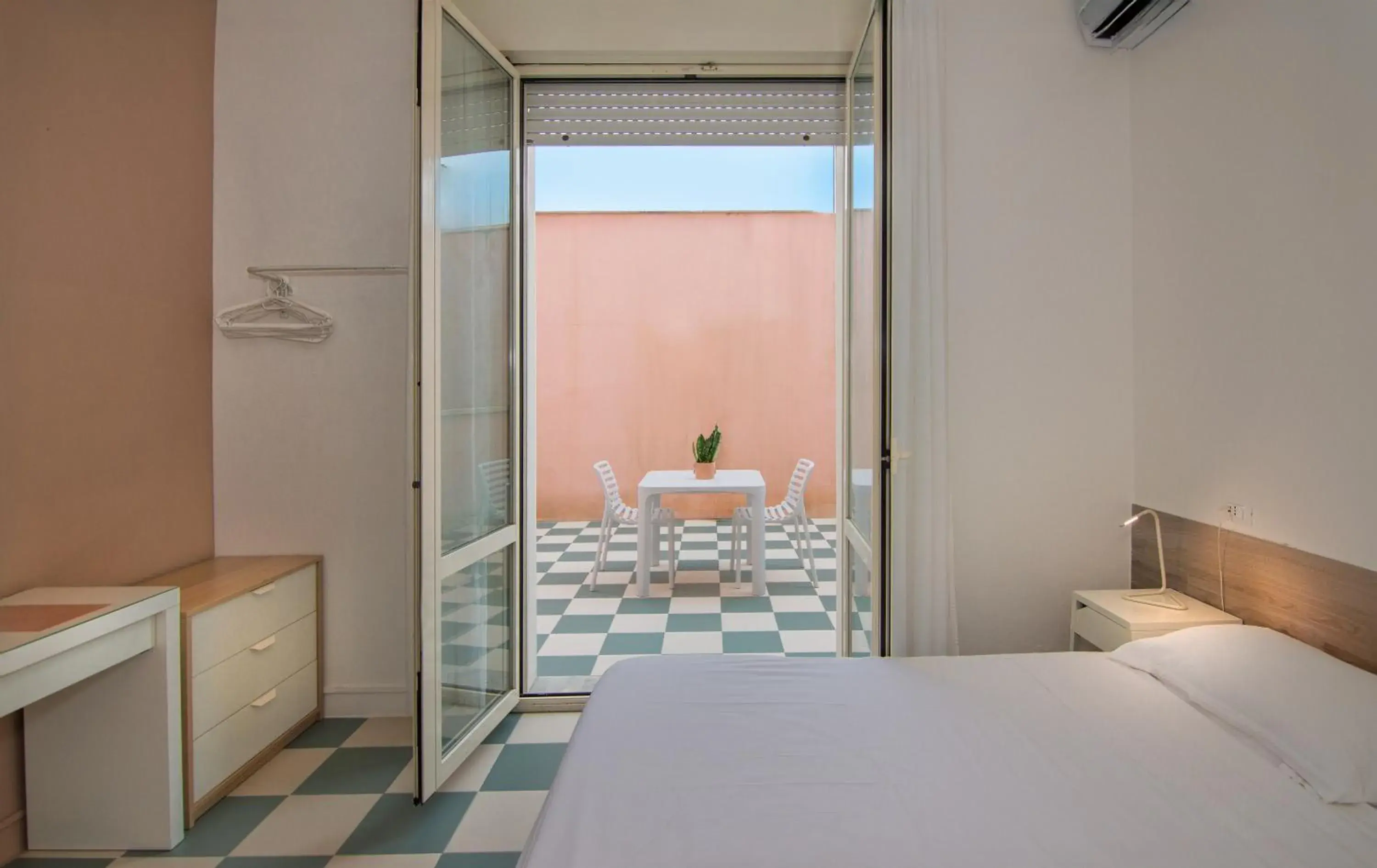 Double Room with Balcony in Hotel Happy Double Room with Balcony in Hotel Happy