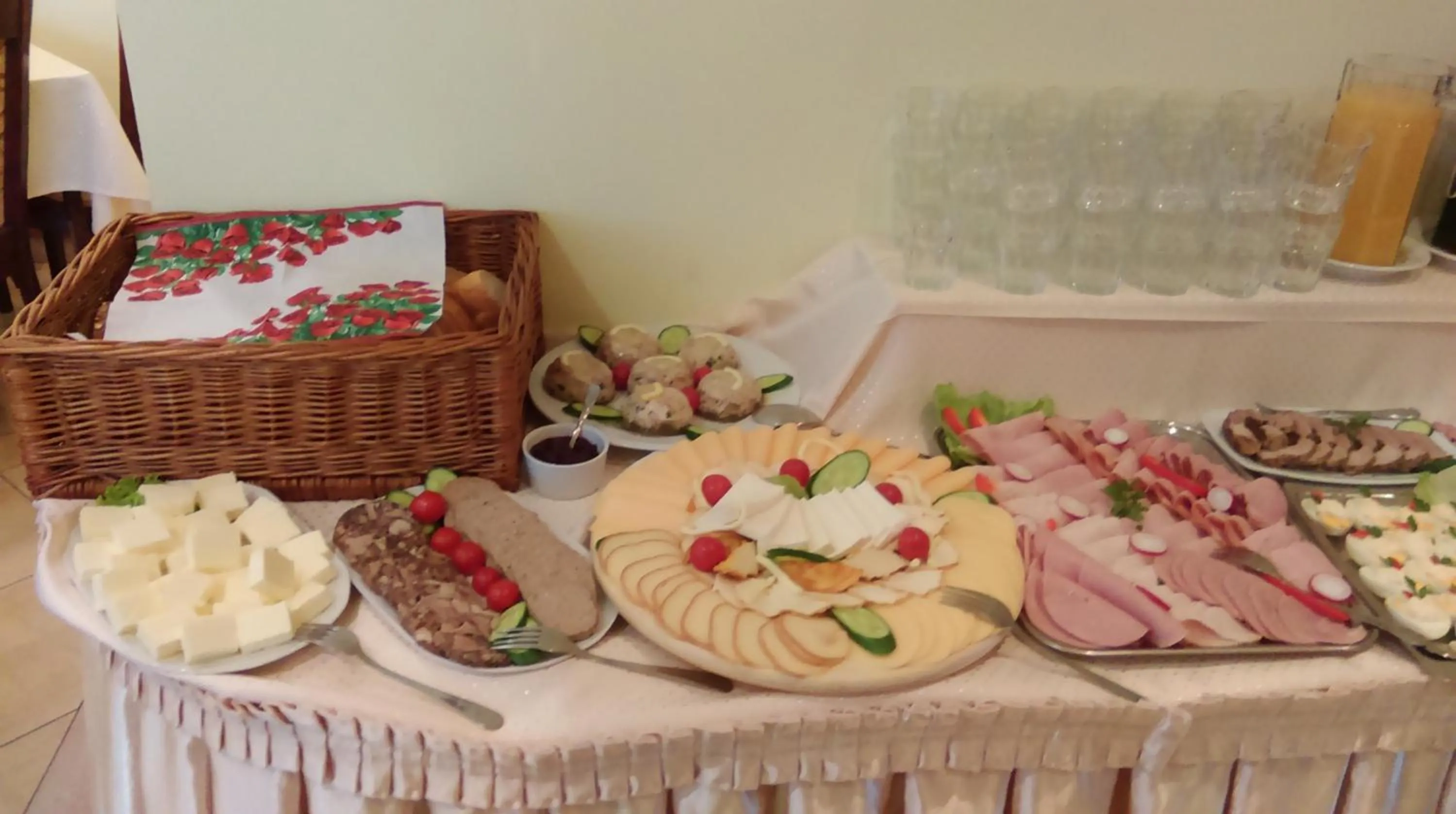 Breakfast in Hotel Saol