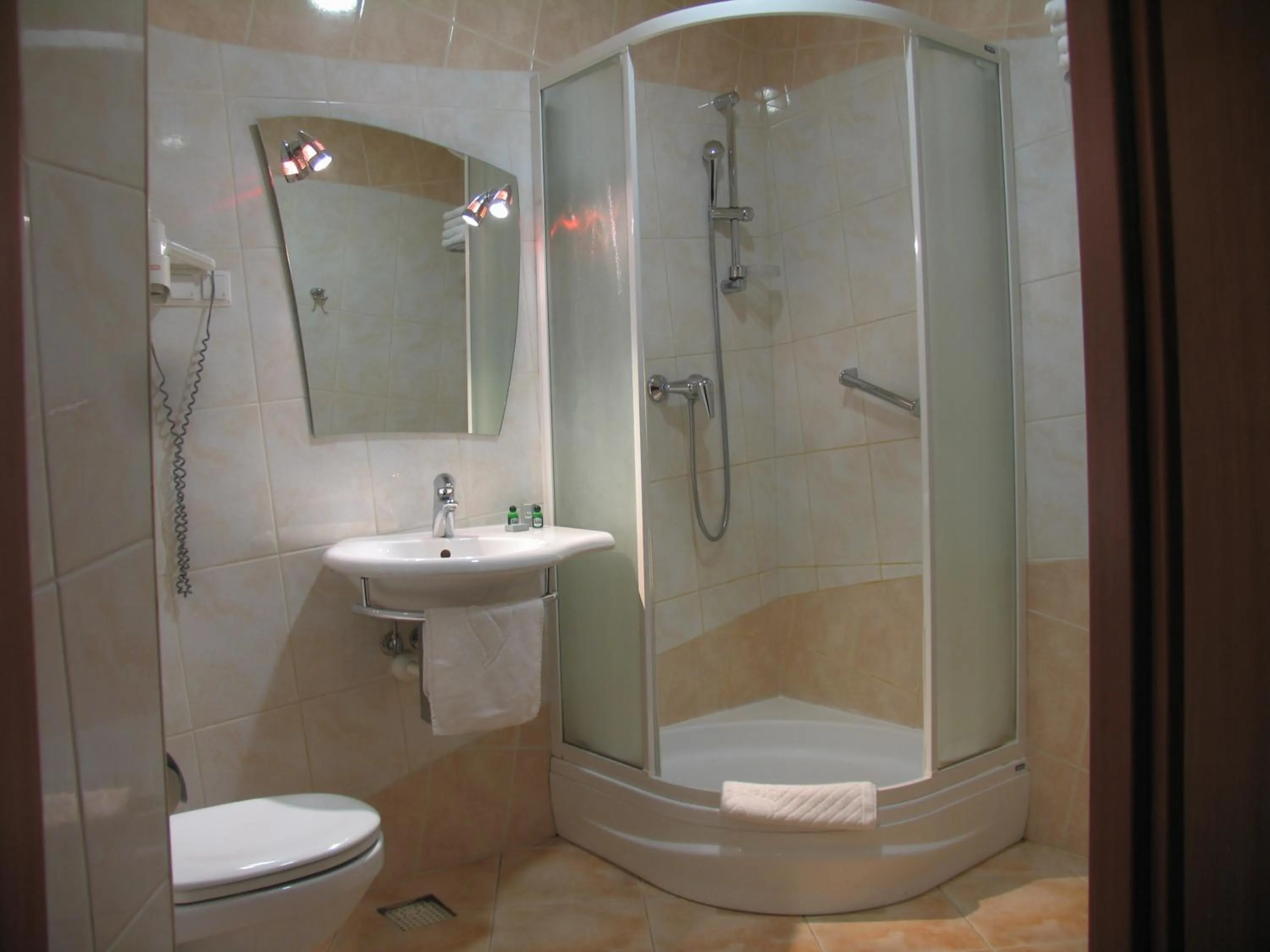 Bathroom in Hotel Saol