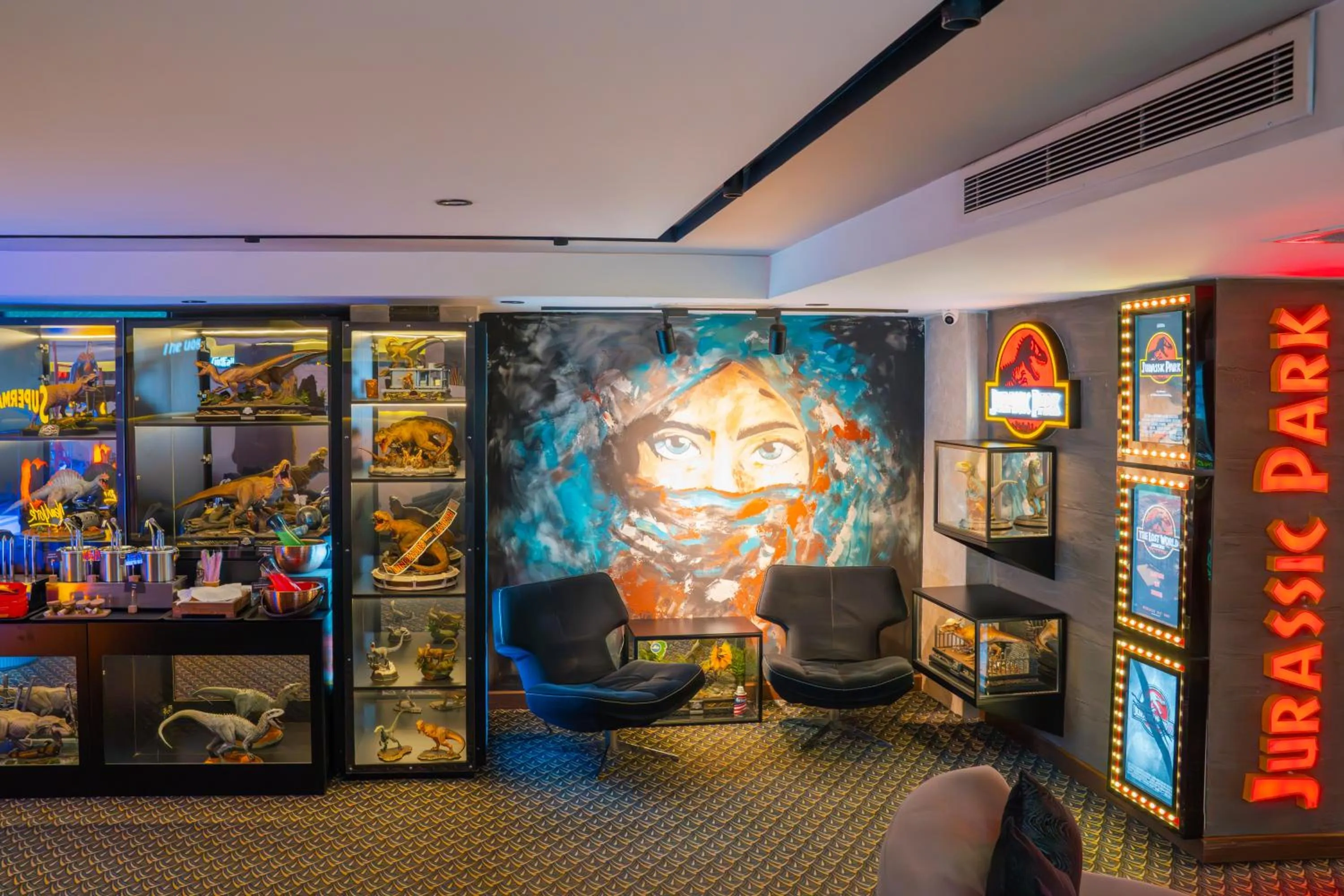 Seating area in Vespia Hotel