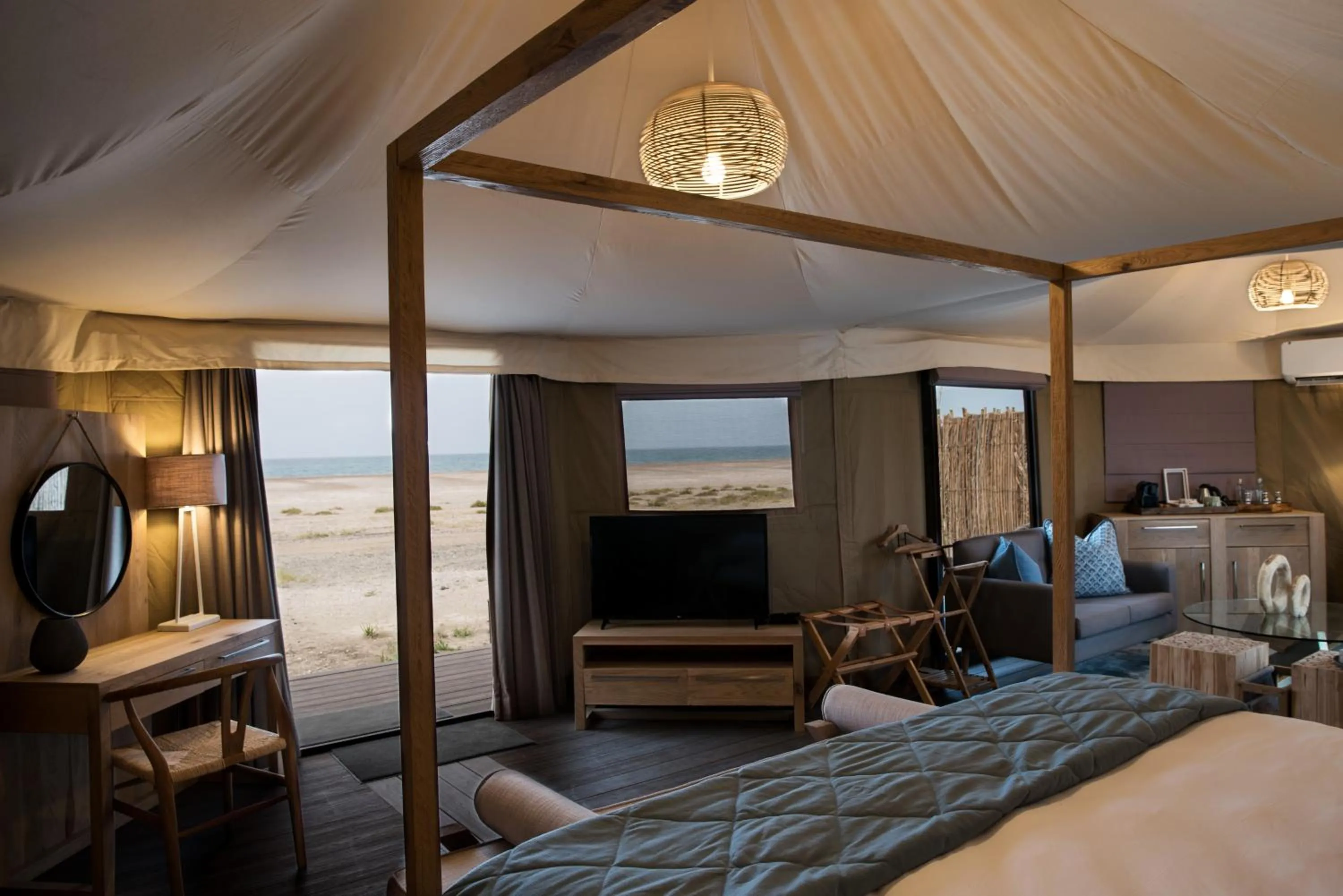 Photo of the whole room, Bed in Kingfisher Retreat by Sharjah Collection