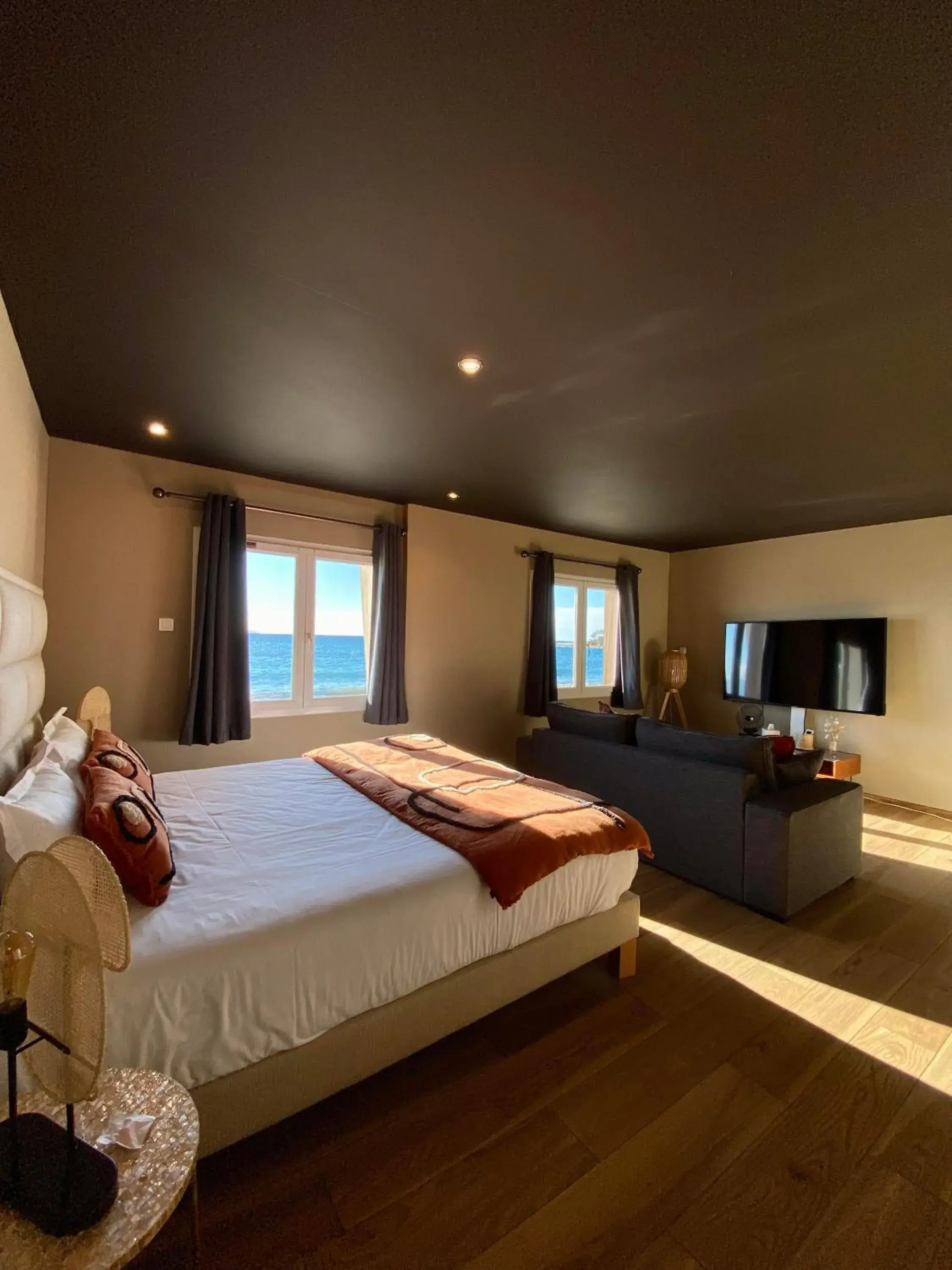 Suite with Sea View in Palm Beach Suite with Sea View in Palm Beach