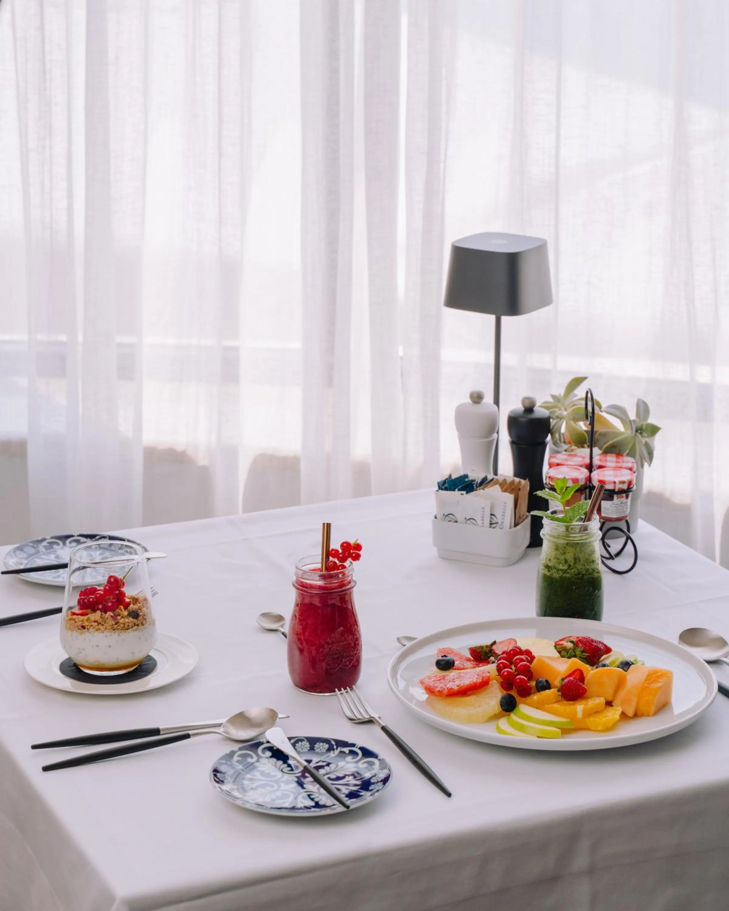 Food and drinks in Villa Orabelle