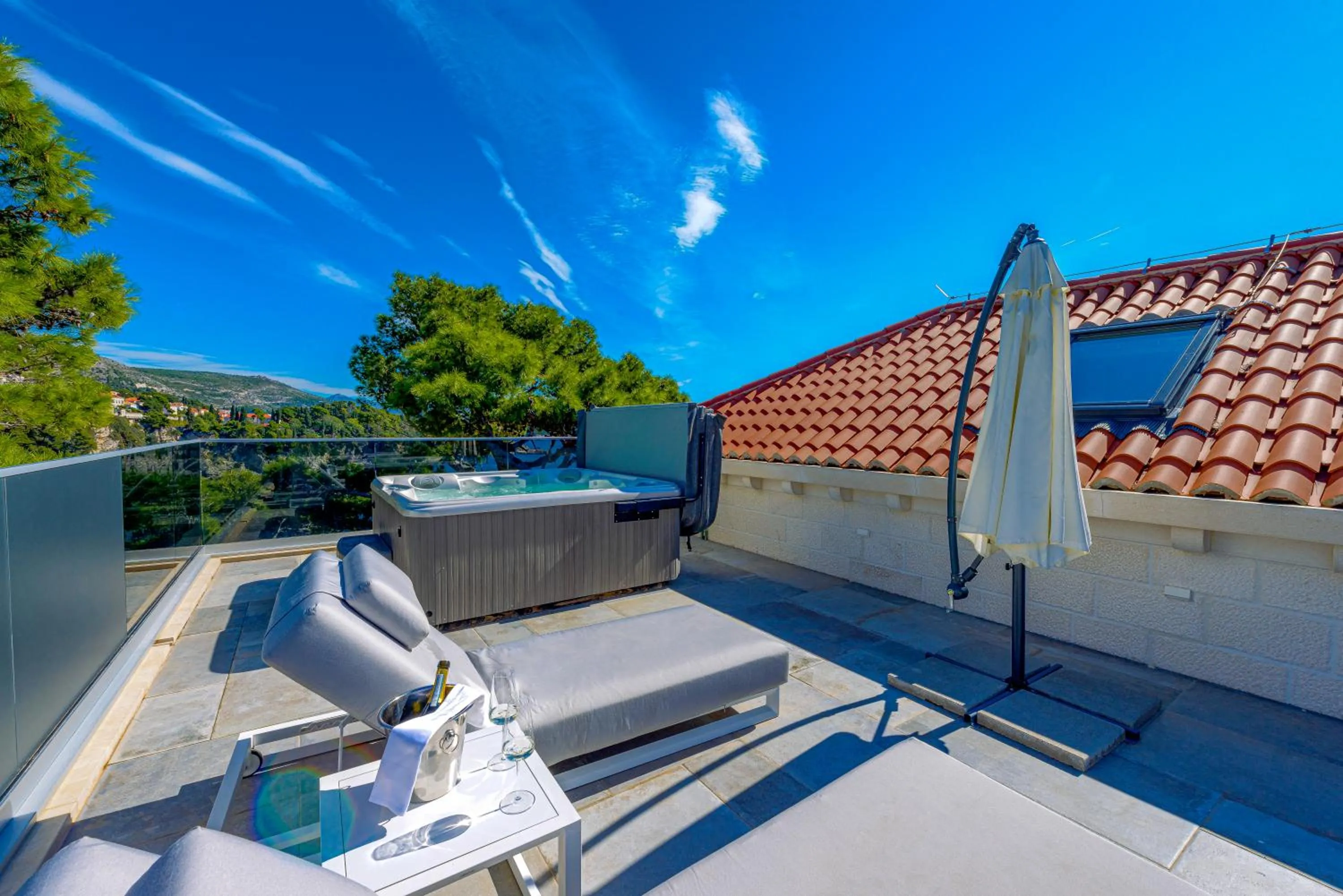 Day in Villa Orabelle