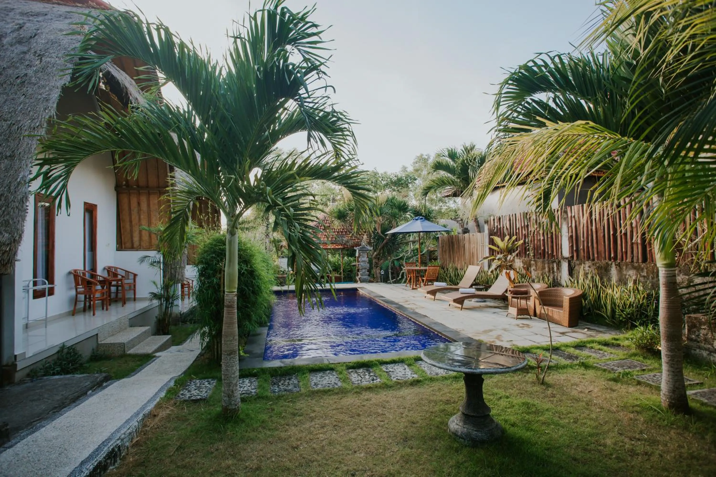 Swimming pool in Jona Bungalow