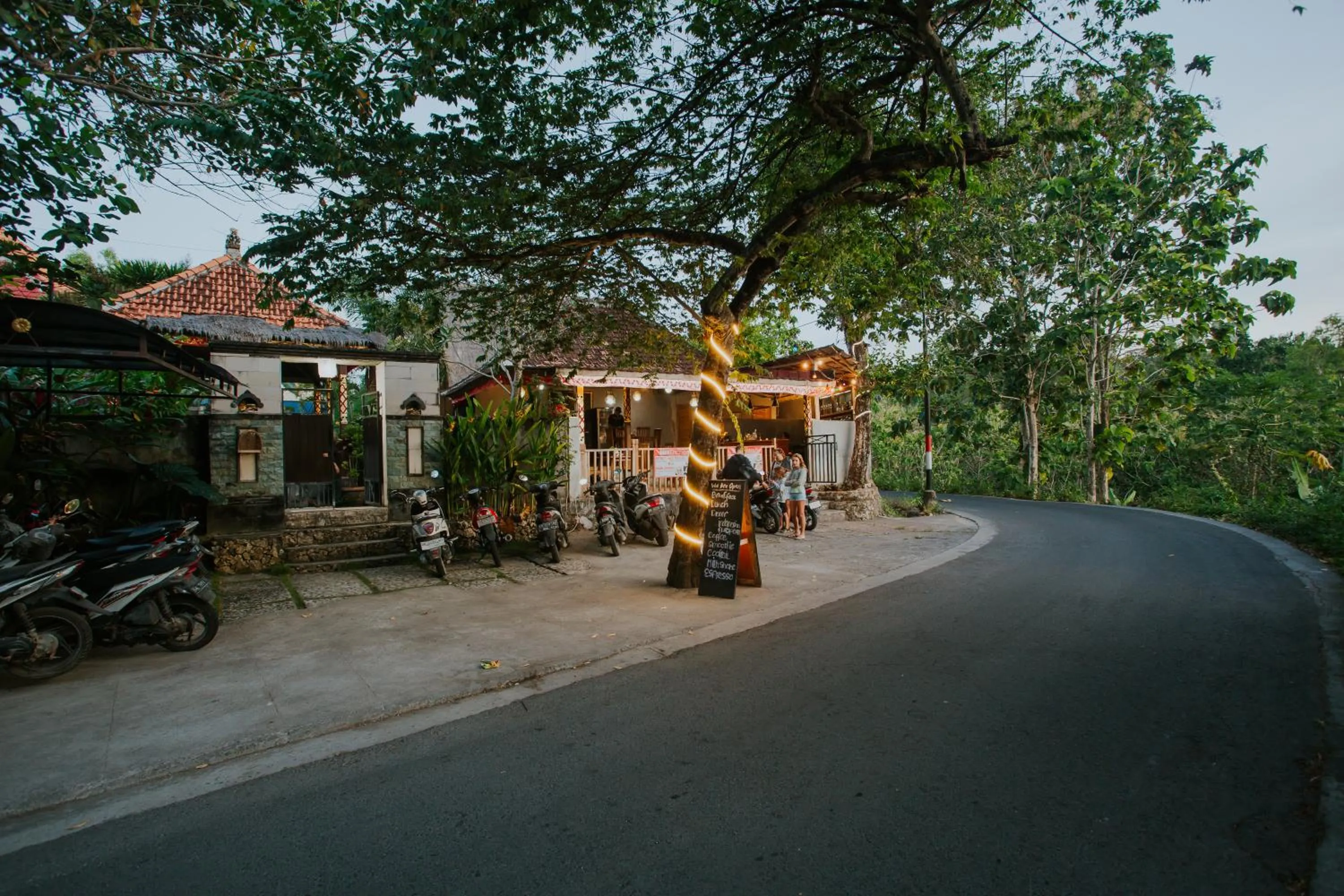 Street view in Jona Bungalow