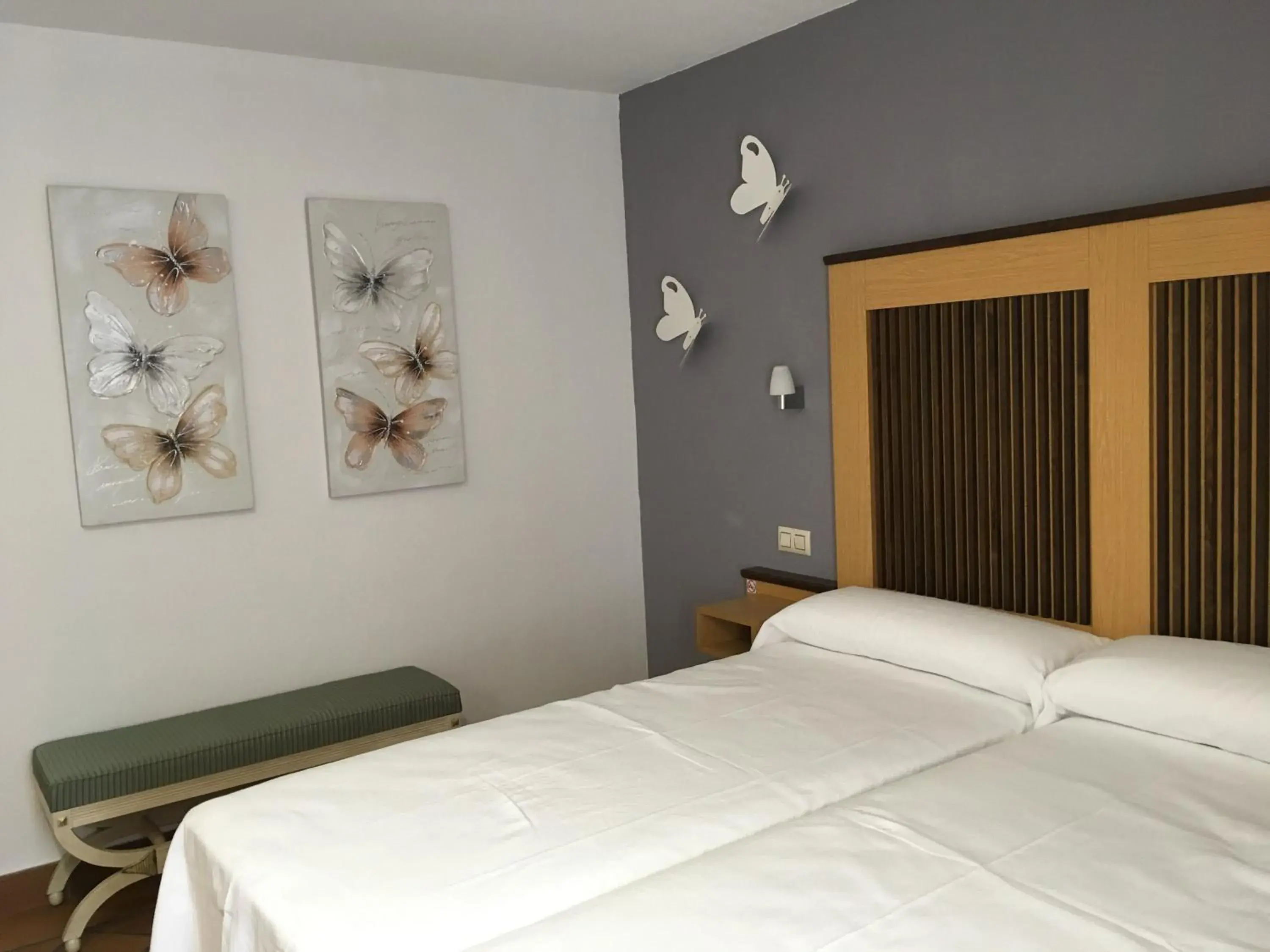 Twin Room with Private Bathroom in Antika Snoga Twin Room with Private Bathroom in Antika Snoga