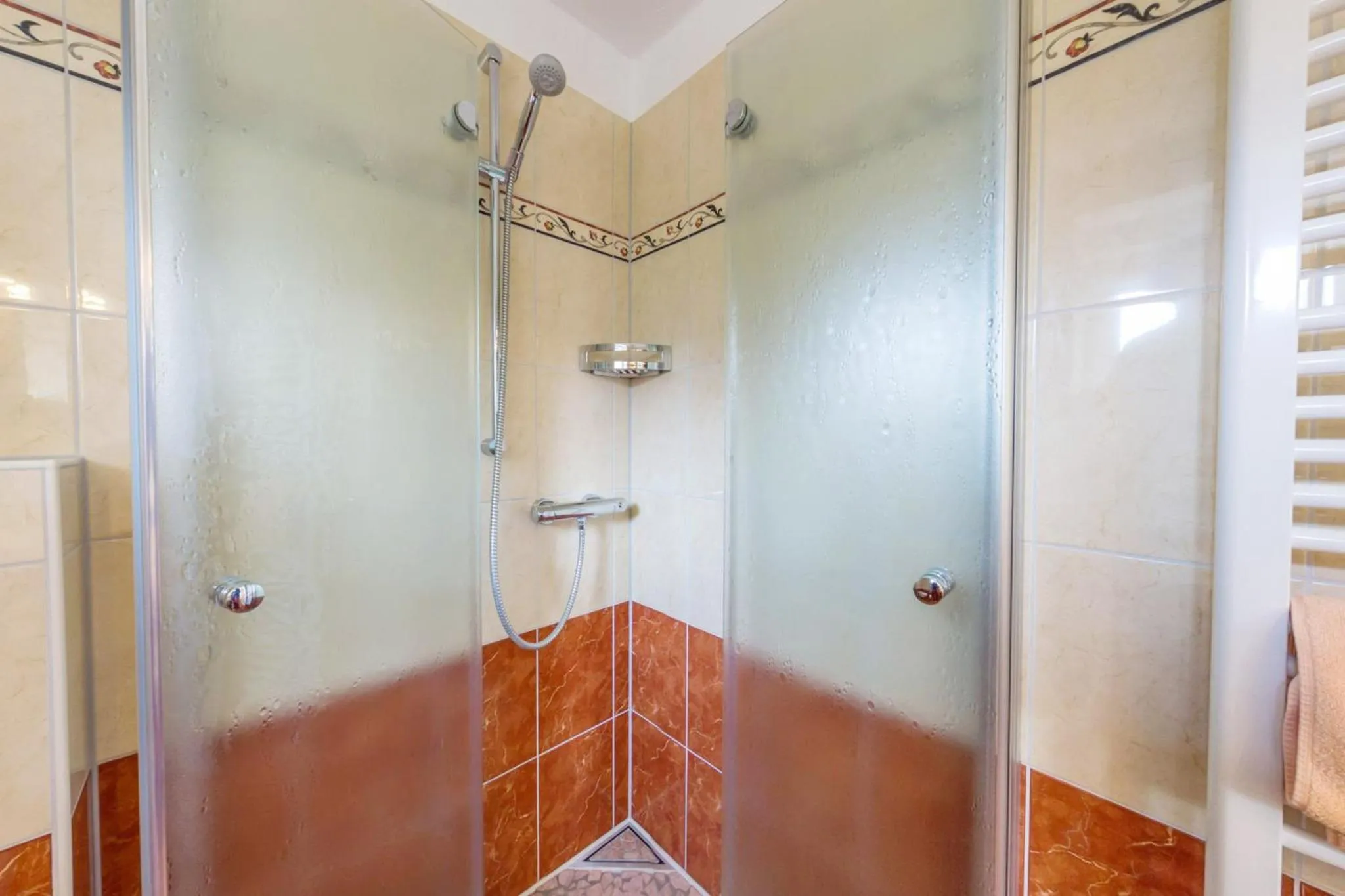 Bathroom in Inselhotel Arfsten