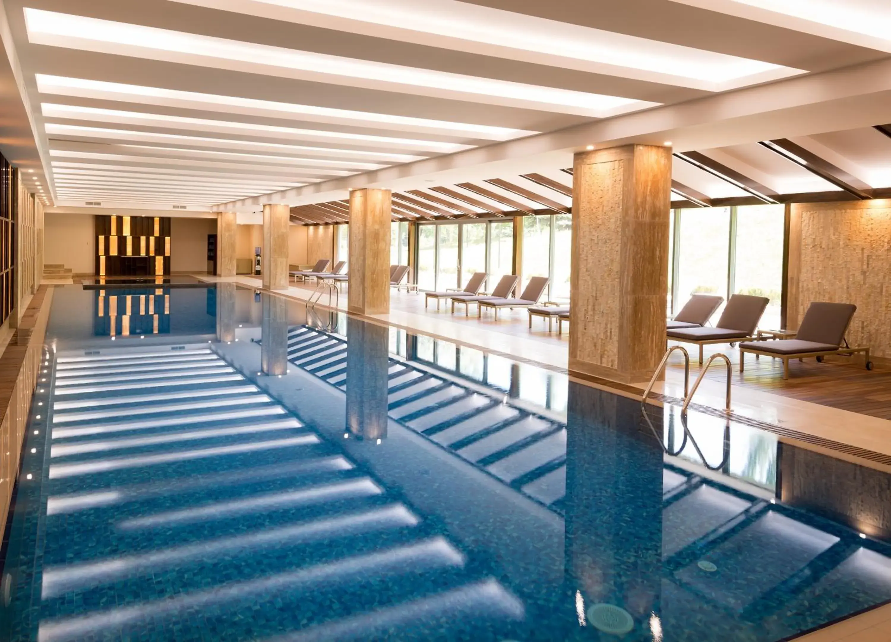 Swimming pool in Radisson BLU Hotel Yerevan Swimming pool in Radisson BLU Hotel Yerevan