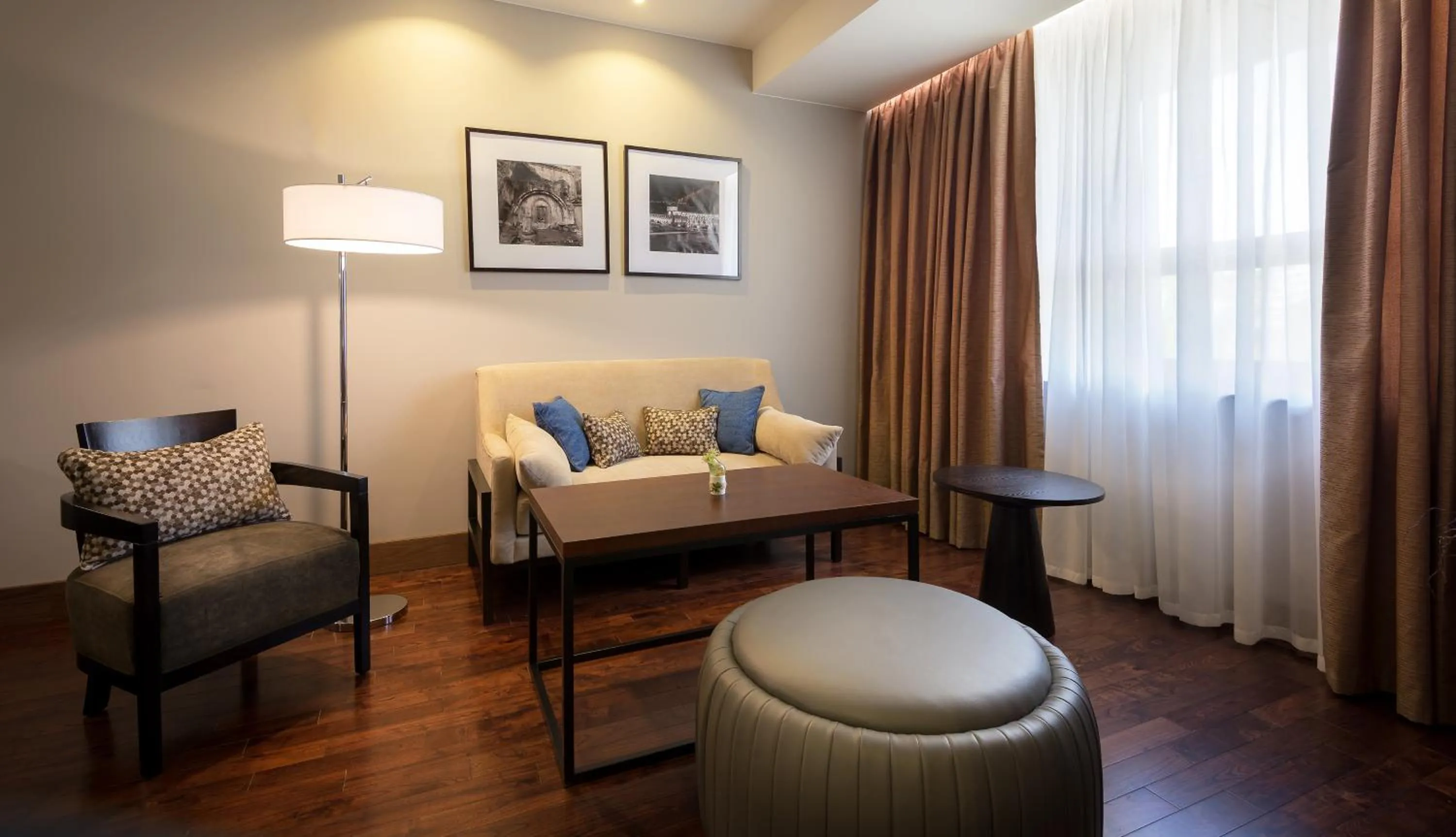 Living room in Radisson BLU Hotel Yerevan
