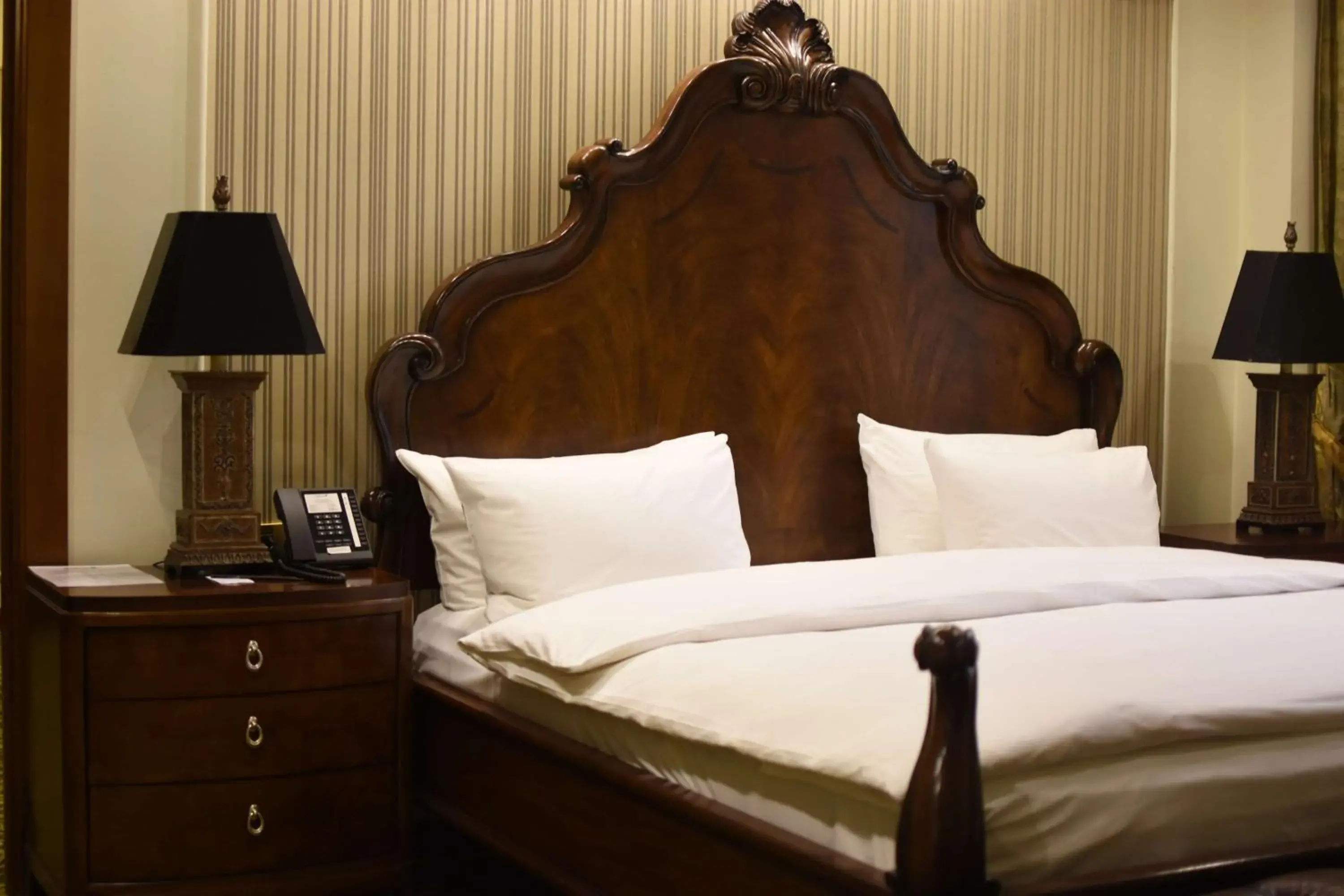 Photo of the whole room, Bed in Radisson BLU Hotel Yerevan Photo of the whole room, Bed in Radisson BLU Hotel Yerevan