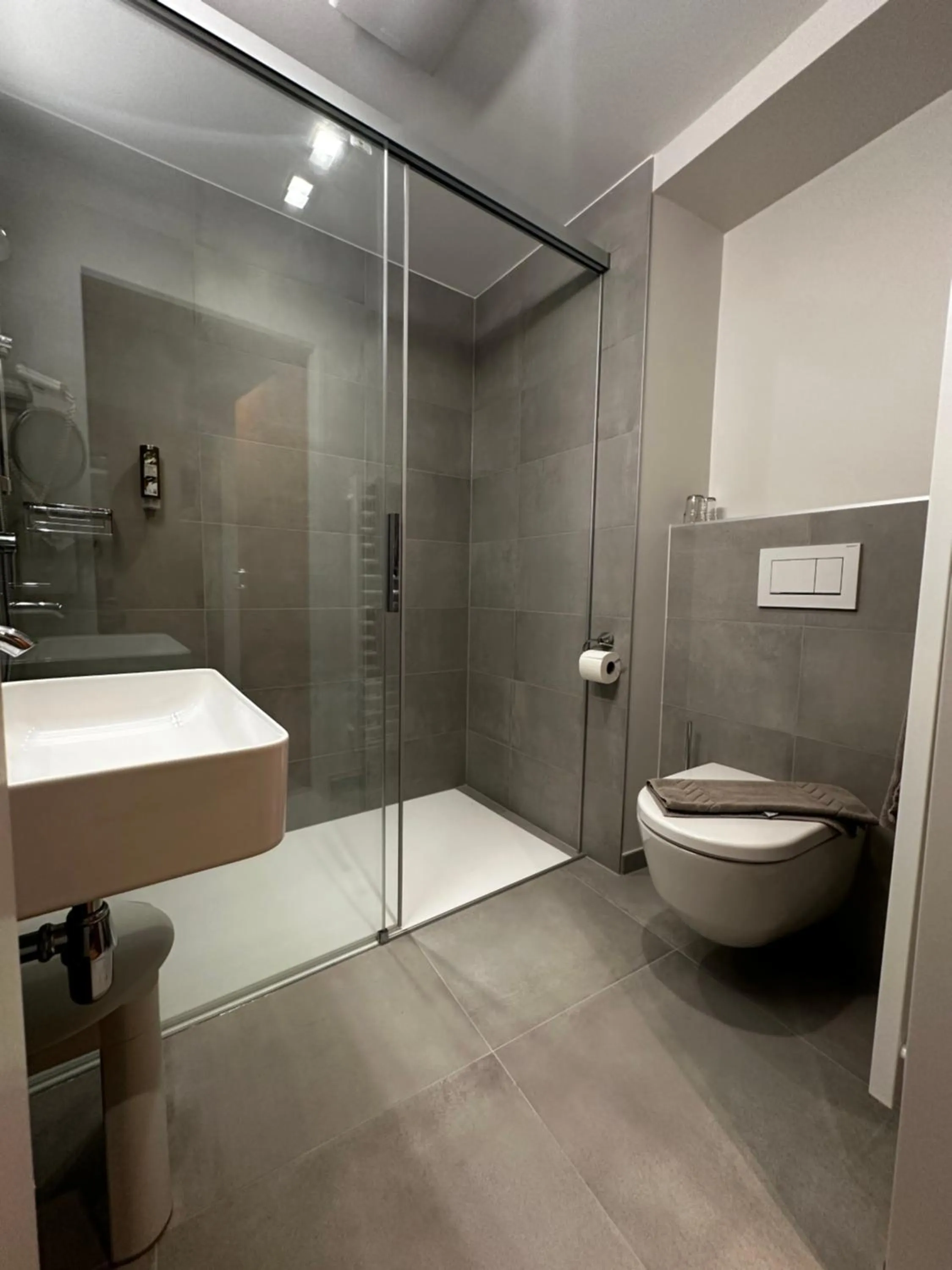 Bathroom in Hotel & Restaurant Graf