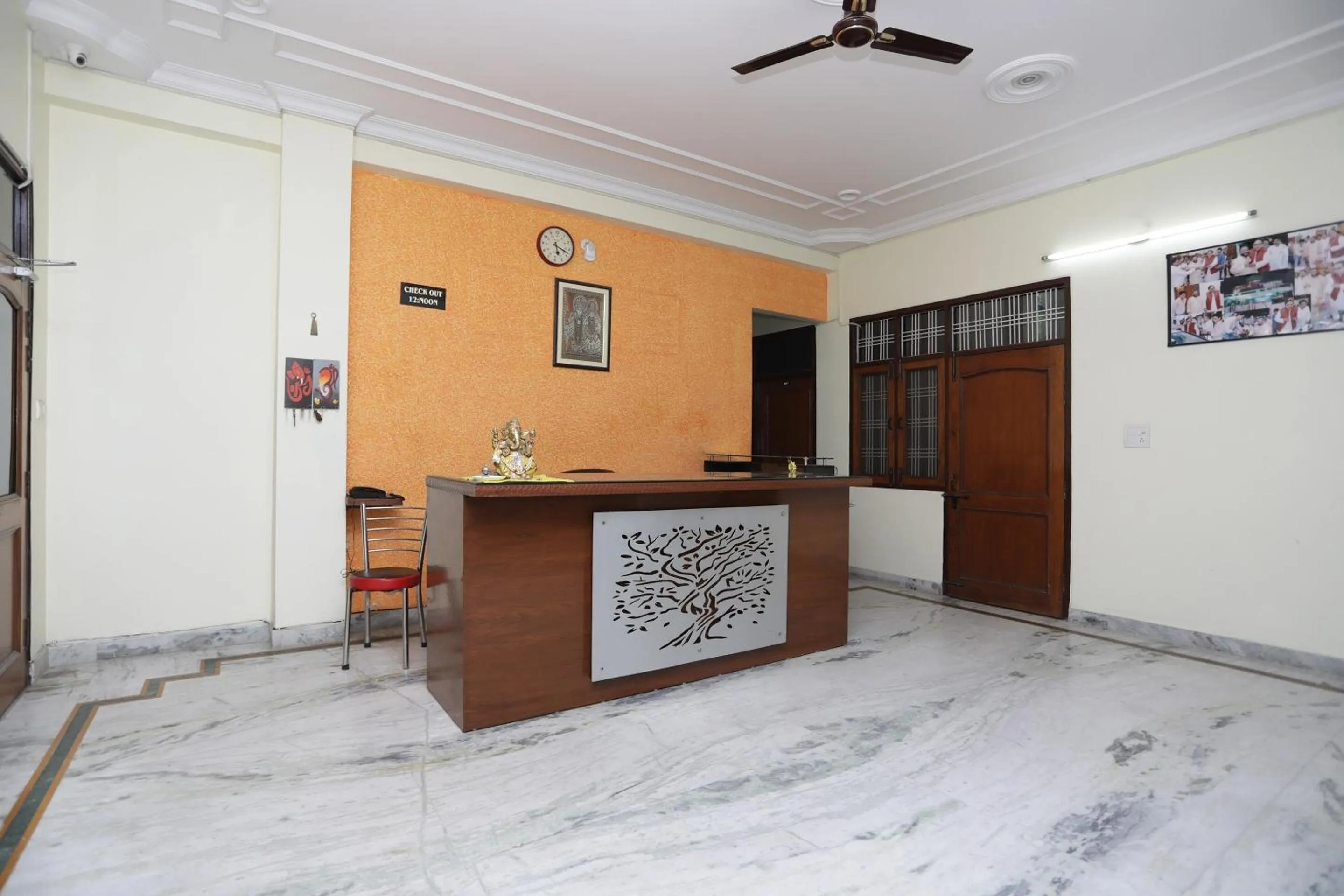 Lobby or reception in Super Hotel O Shikhar Paradise