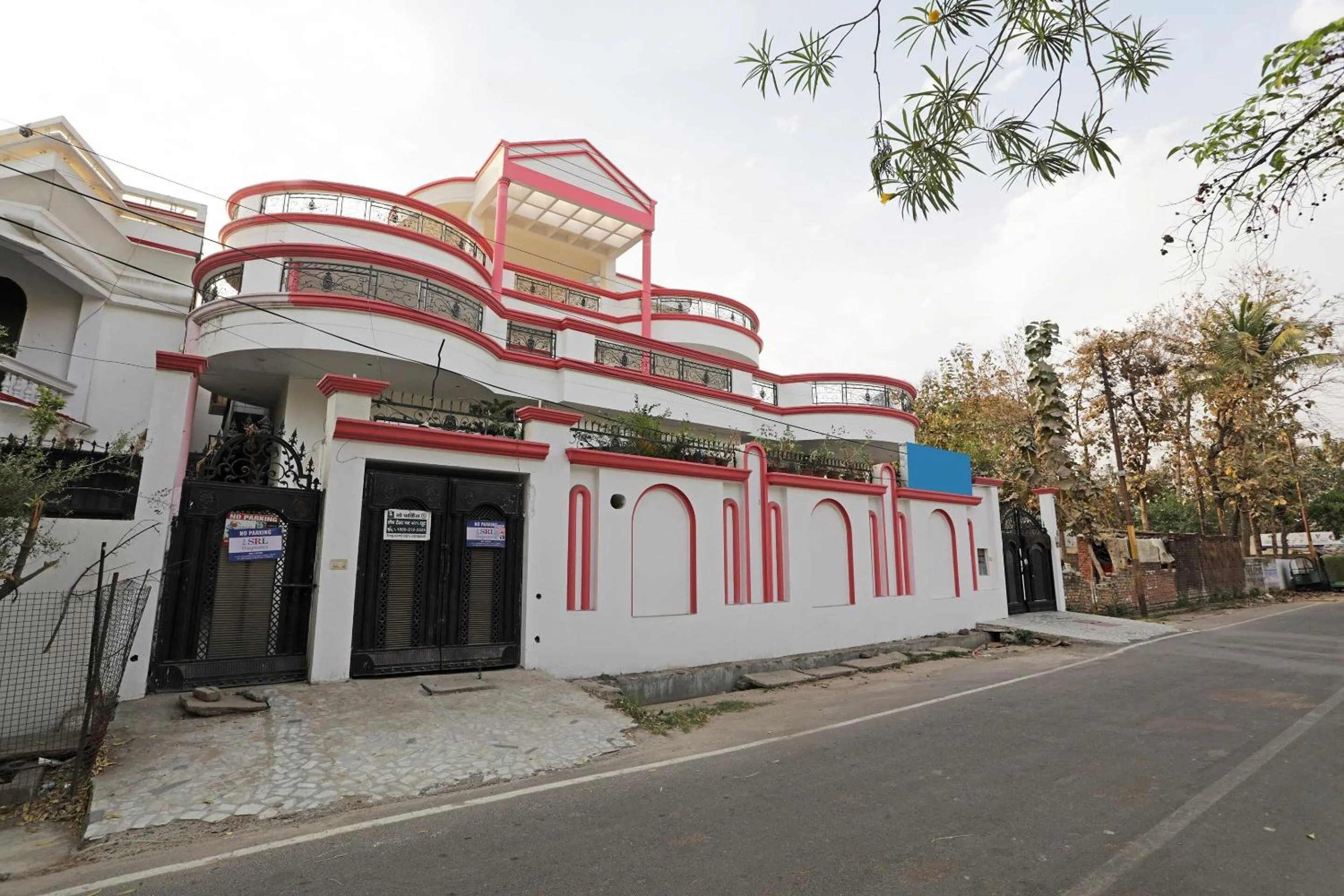 Facade/entrance in Super Hotel O Shikhar Paradise