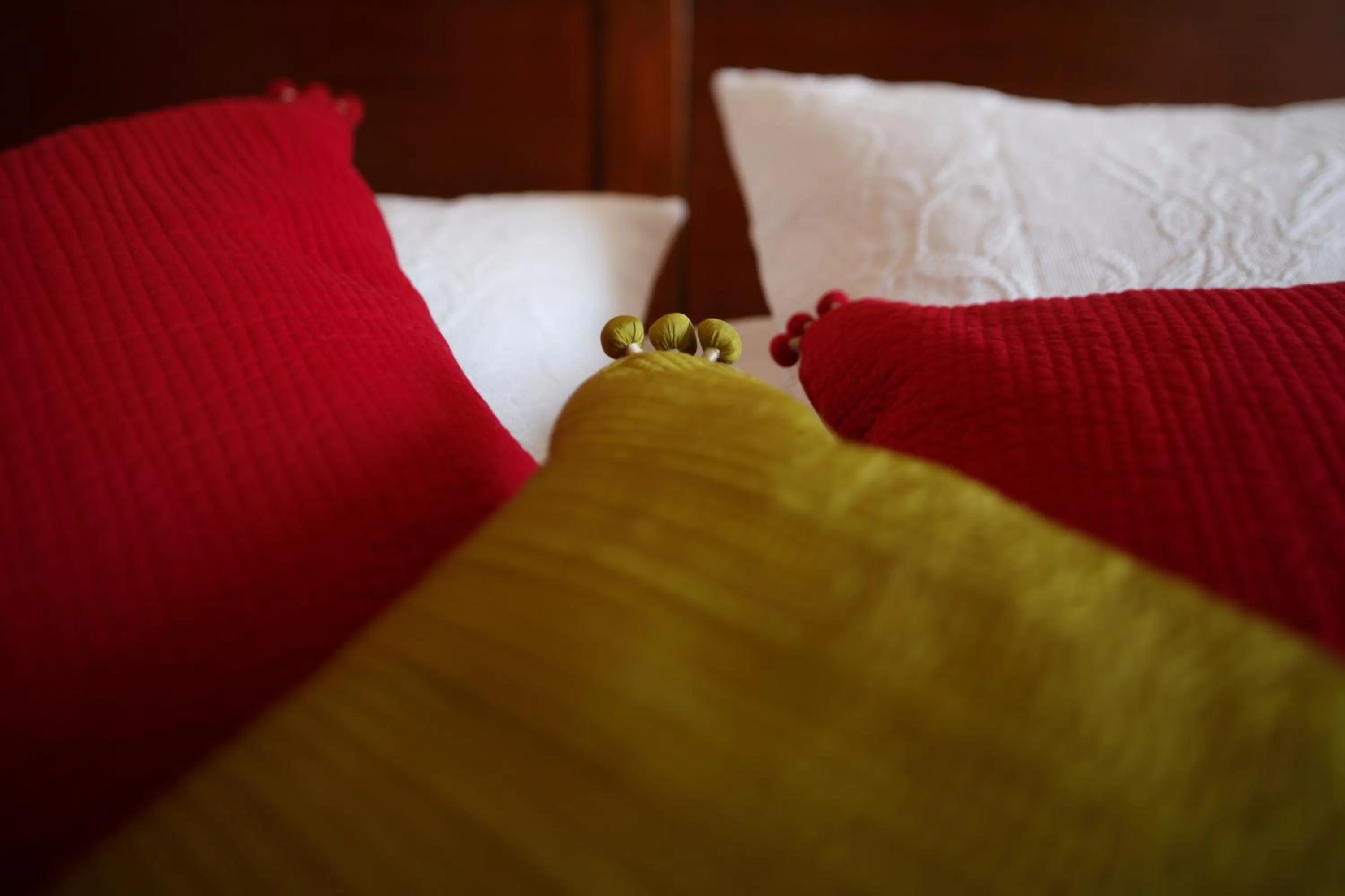Decorative detail, Bed in HT N°9 Colosseo