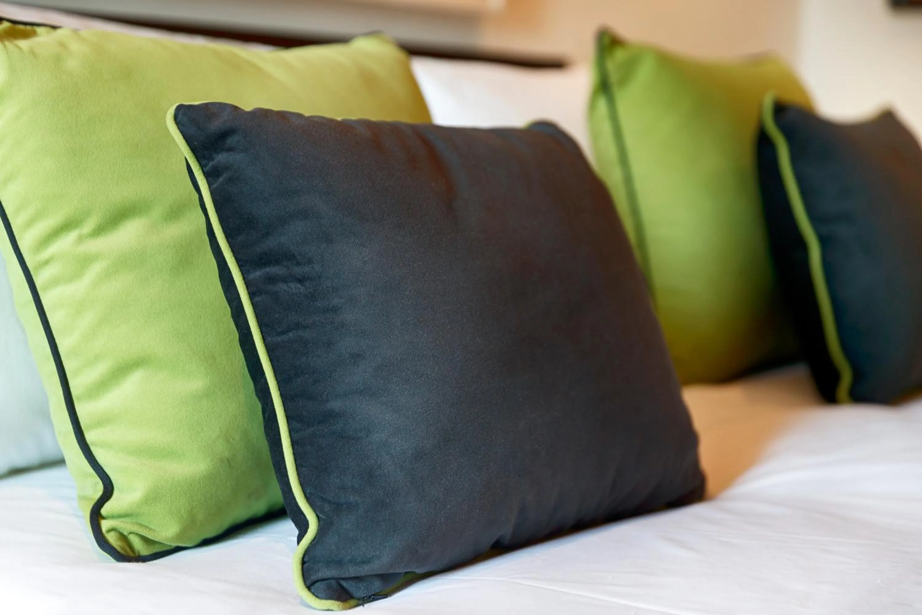 Decorative detail, Bed in HT N°9 Colosseo