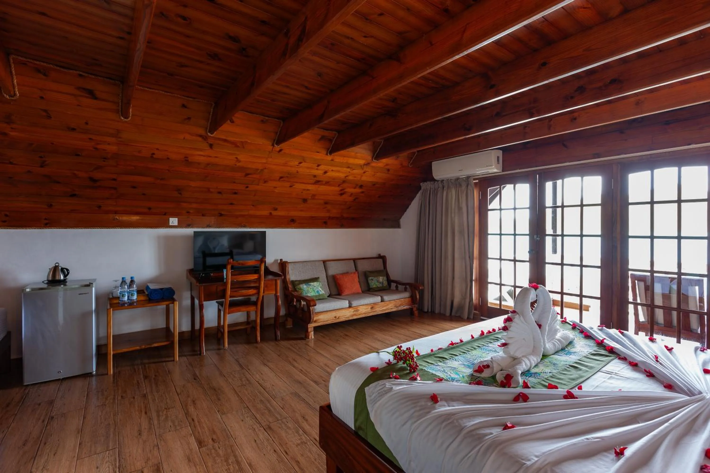 Bedroom, Bed in Colibri Hotel