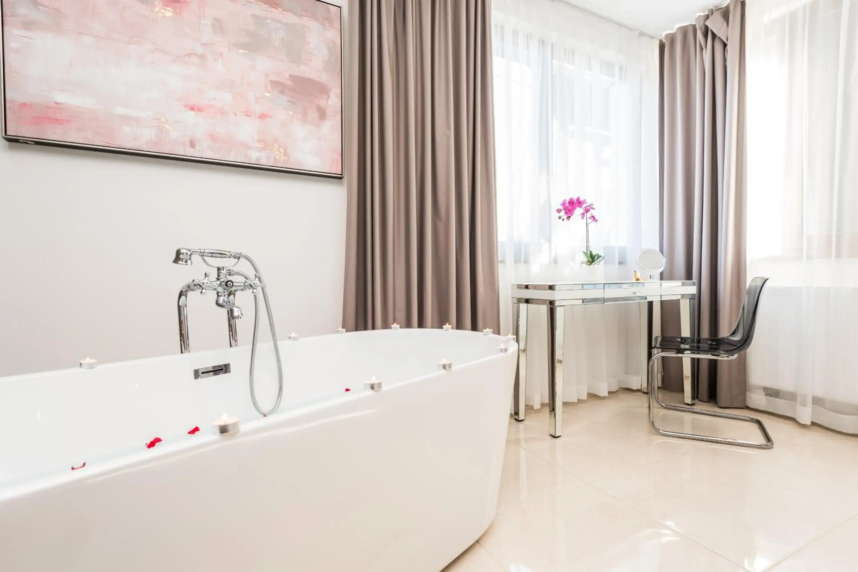 Bedroom in Plitvice Falls Cottage - Luxury rooms & Dinner Bedroom in Plitvice Falls Cottage - Luxury rooms & Dinner