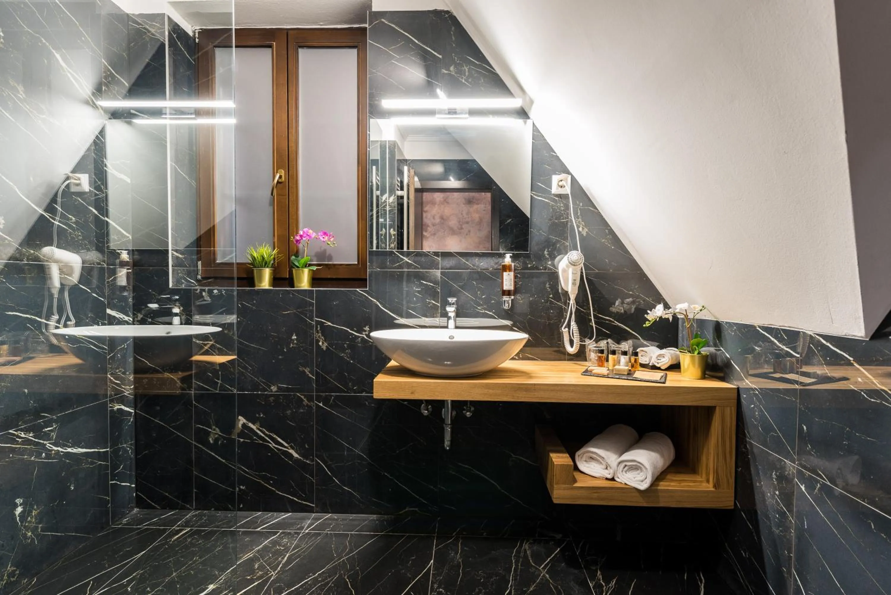 Toilet in Plitvice Falls Cottage