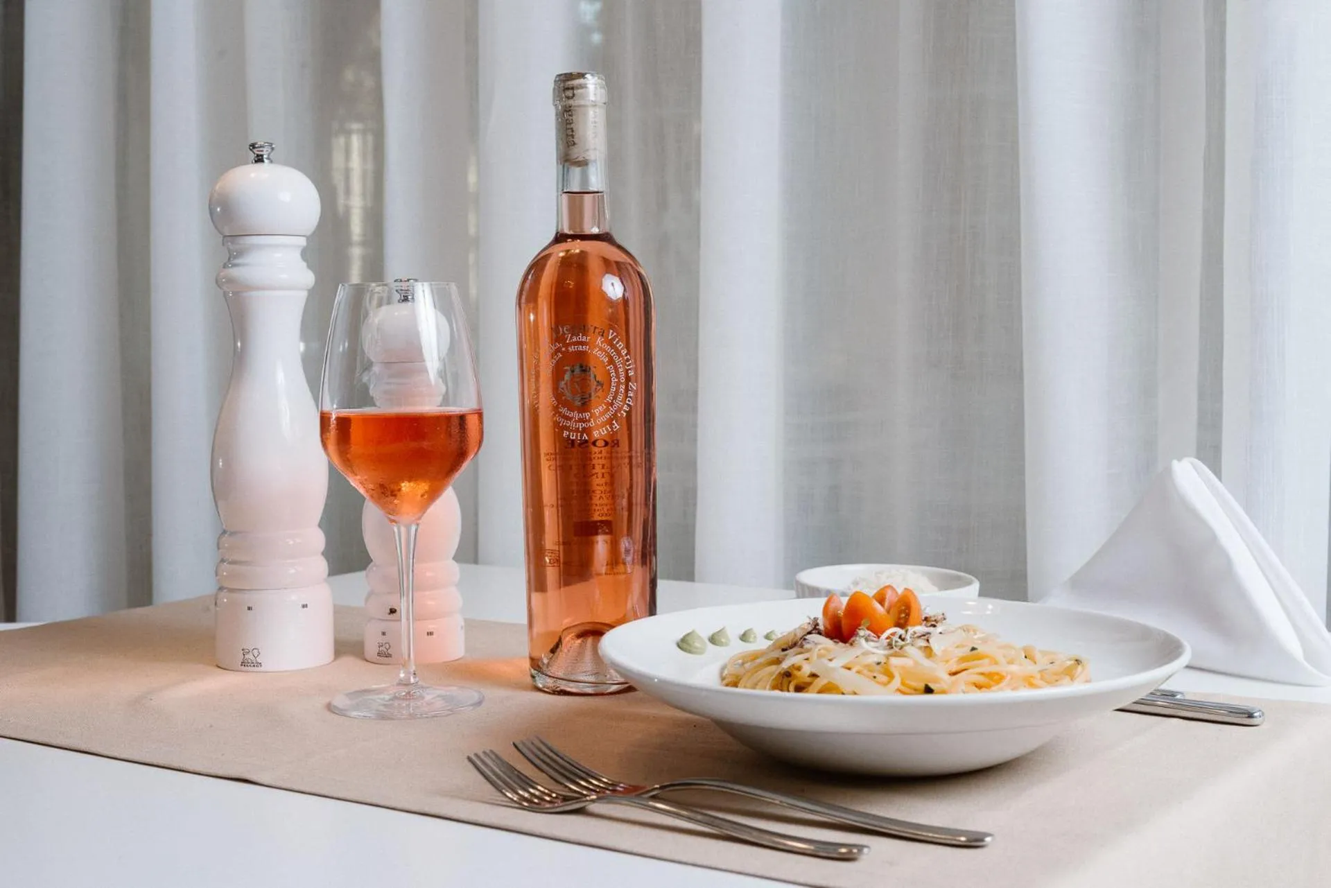 Dinner in Plitvice Falls Cottage - Luxury rooms & Dinner