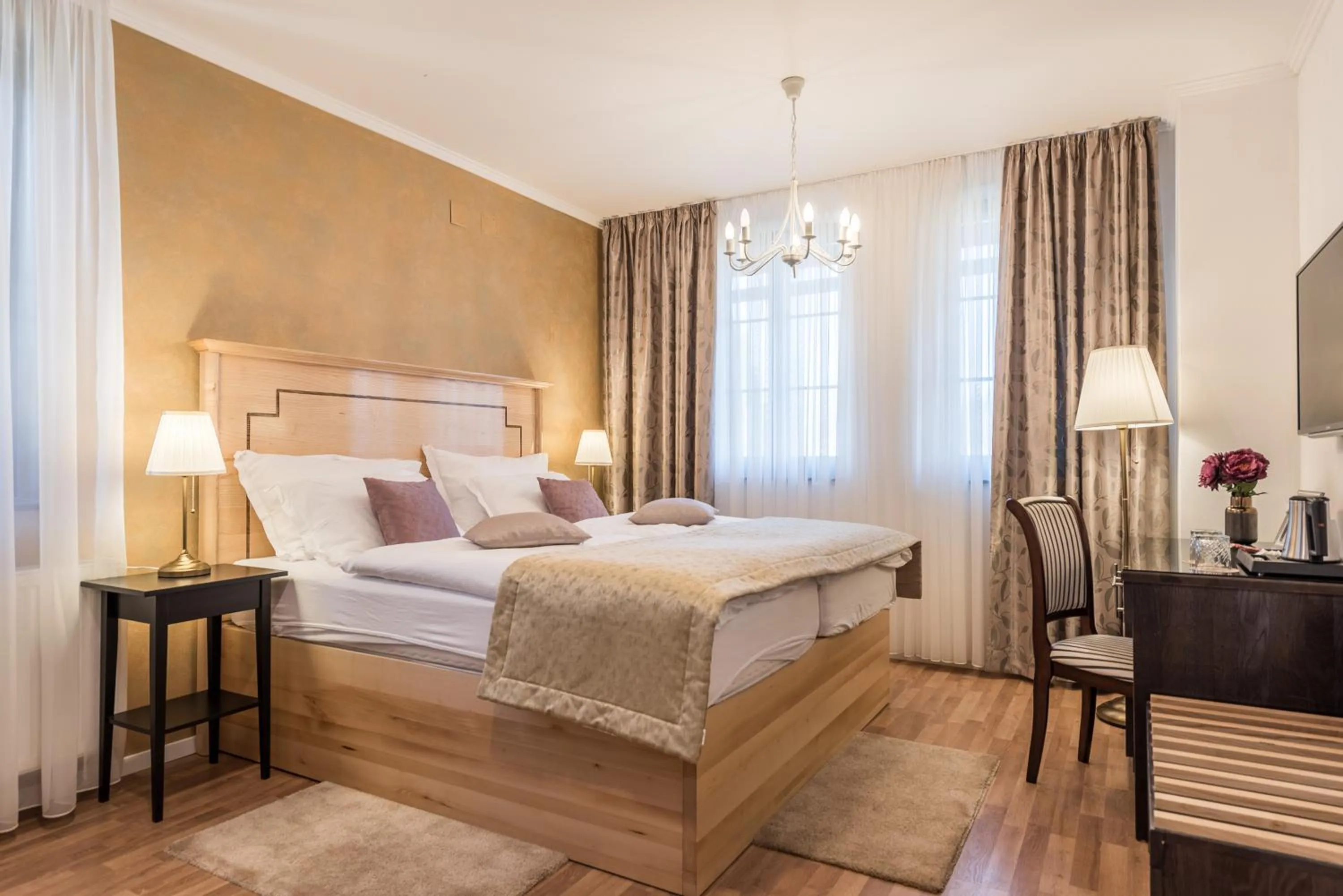 Bedroom, Bed in Plitvice Falls Cottage