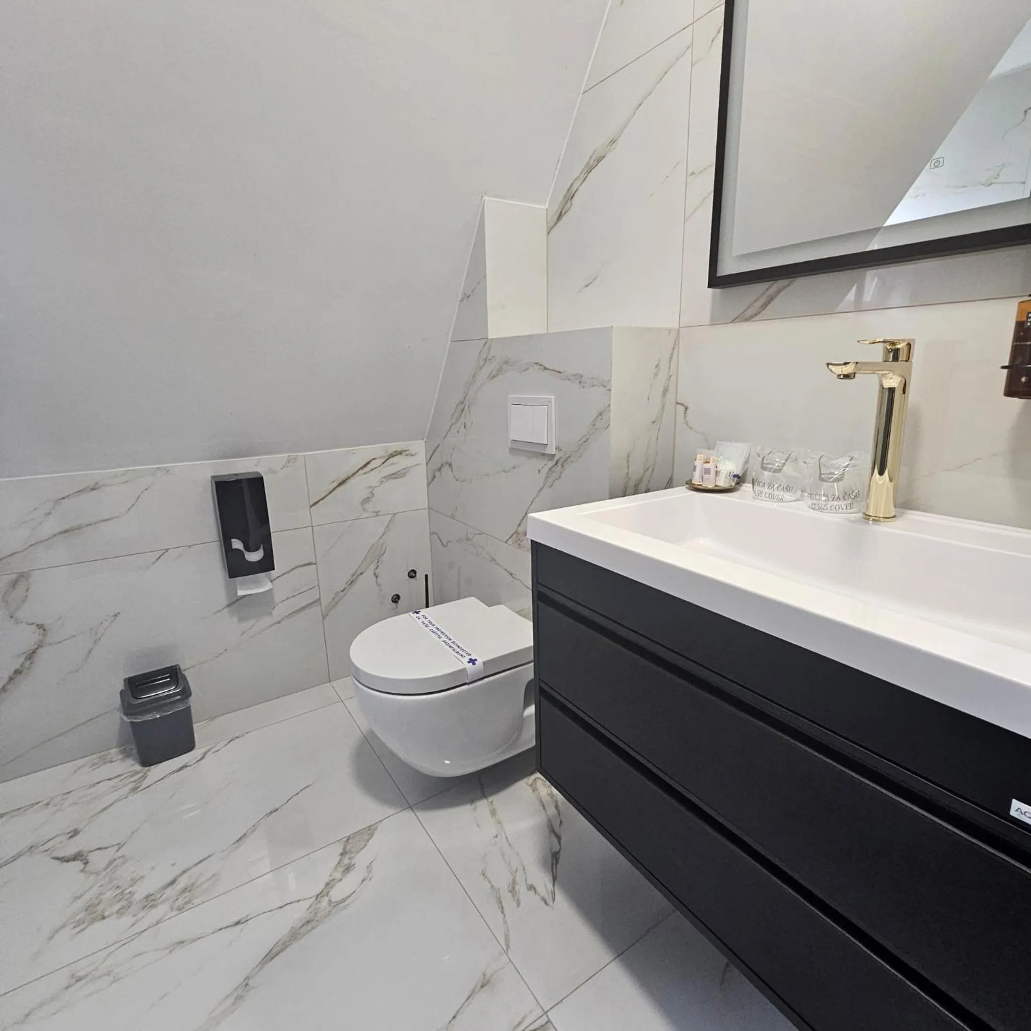 Toilet in Plitvice Falls Cottage