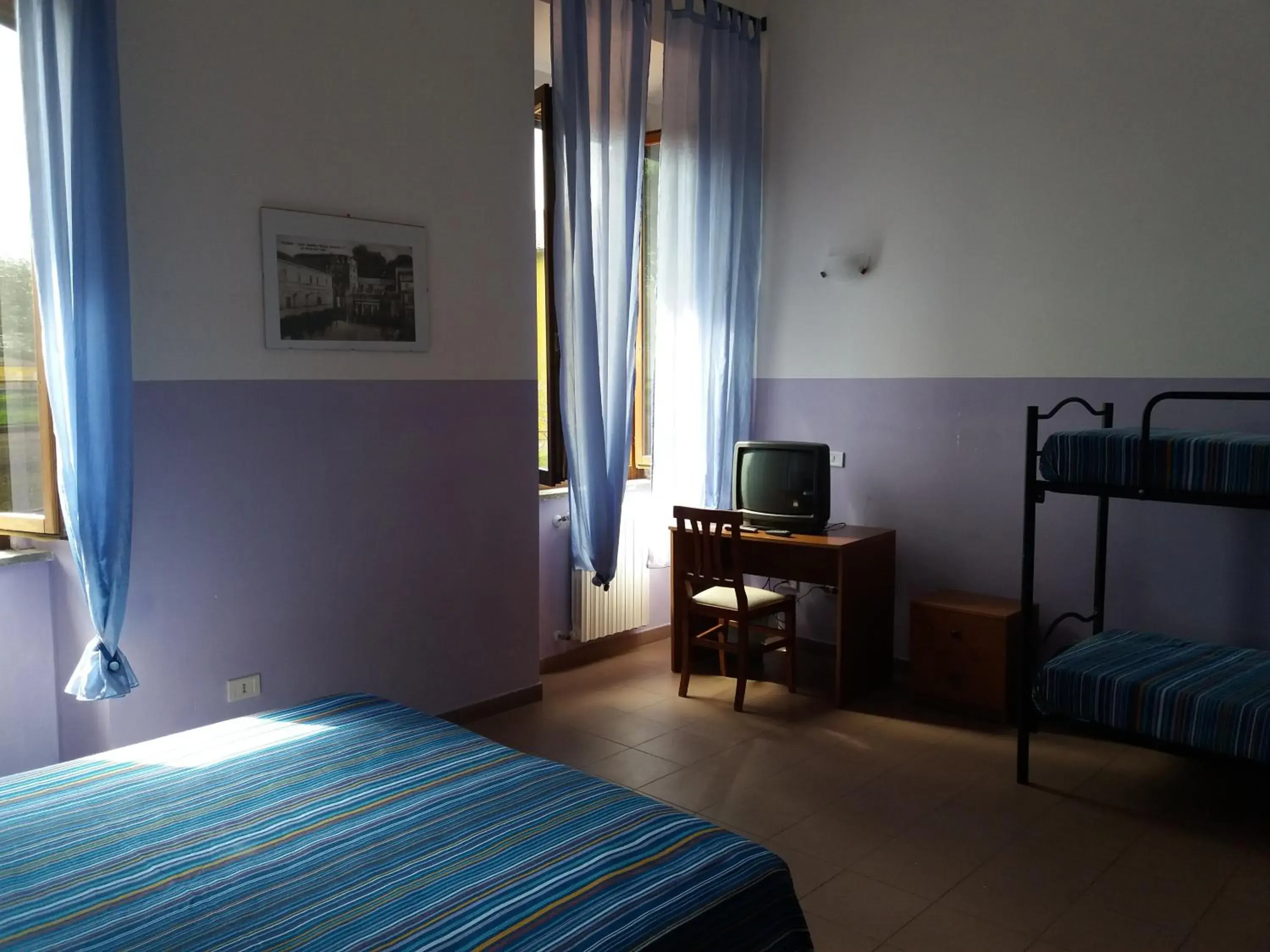 Triple Room - single occupancy in ostello ortensi Triple Room - single occupancy in ostello ortensi