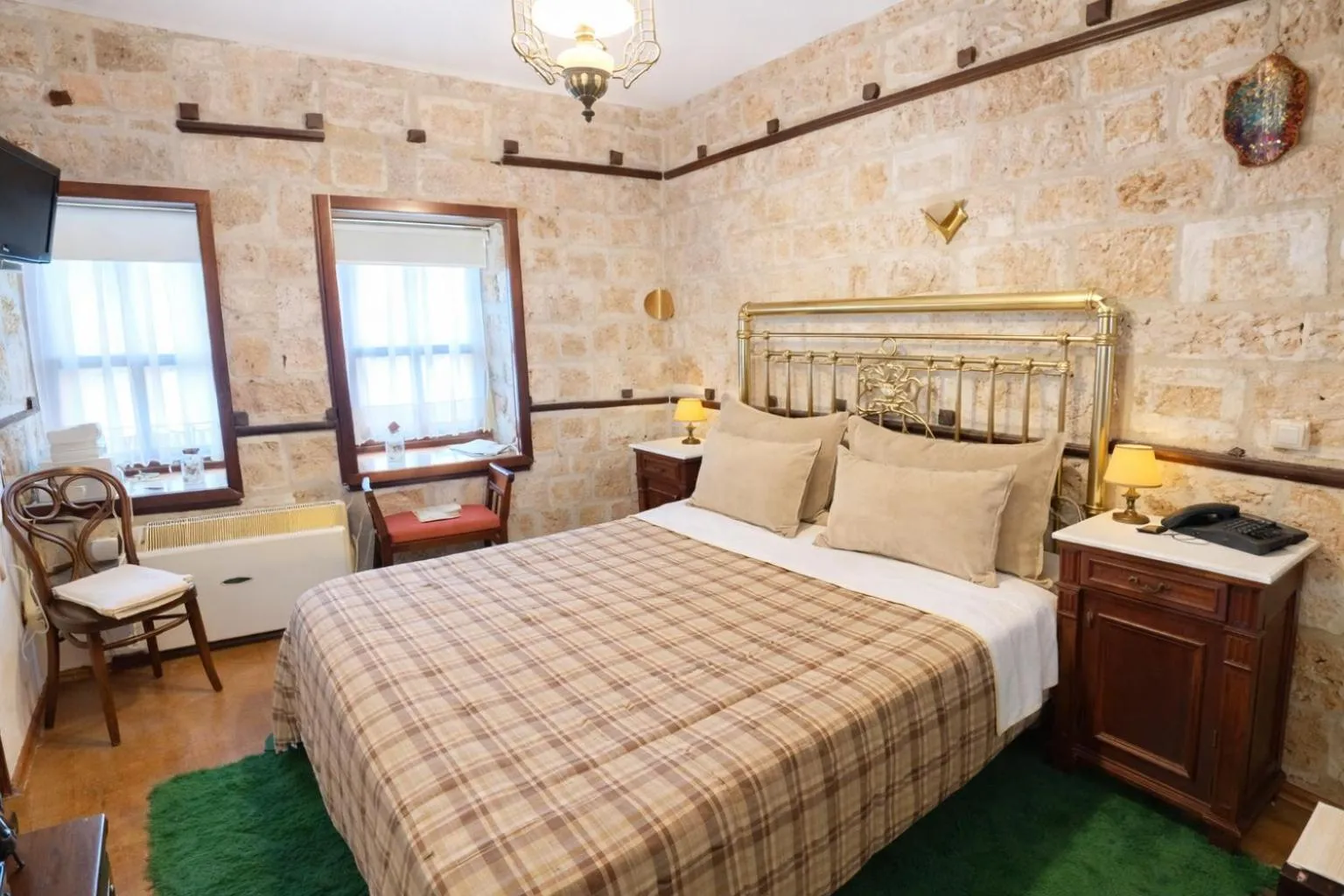 Bed in Hagiati Guesthouse - Edessa Cozy Mountain Retreat