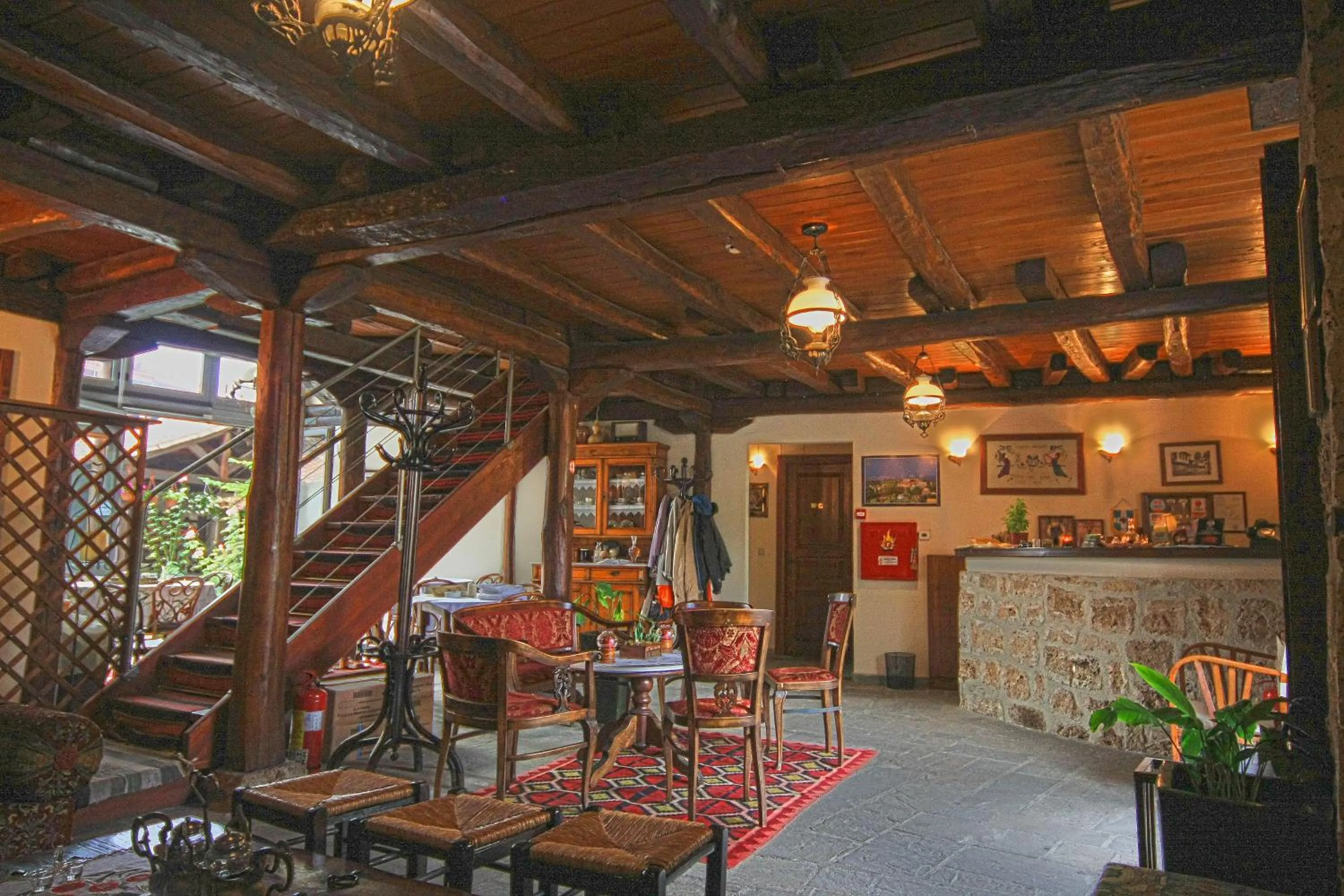 Lobby or reception in Hagiati Guesthouse - Edessa Cozy Mountain Retreat