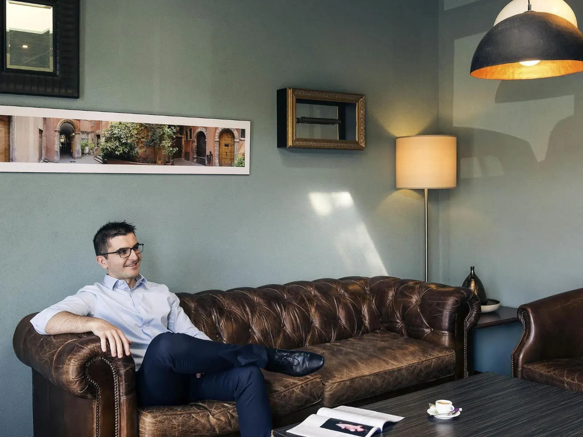 Lounge or bar in Mercure Lyon Centre - Gare Part Dieu Lounge or bar in Mercure Lyon Centre - Gare Part Dieu