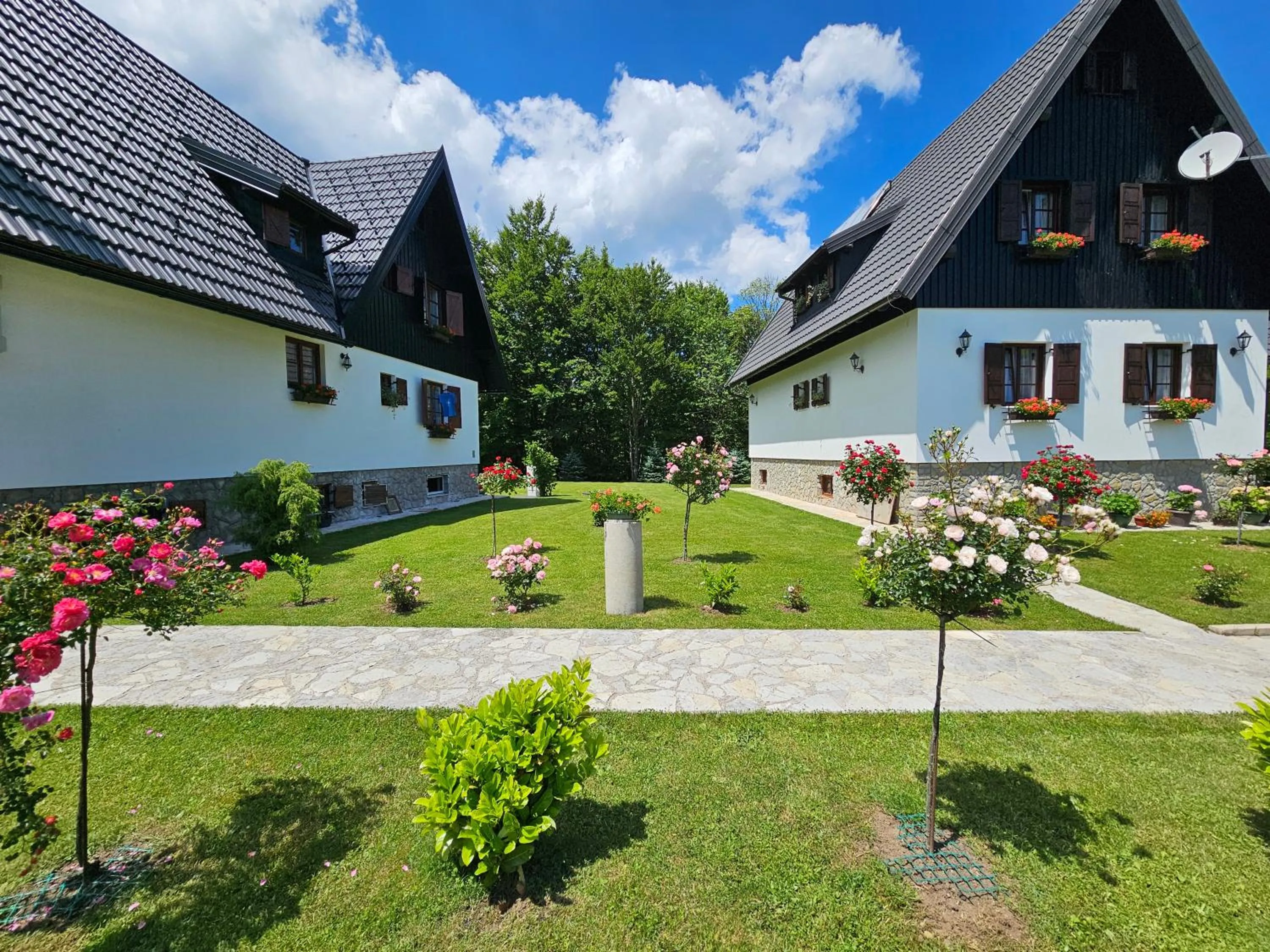 Property building in Pansion Breza