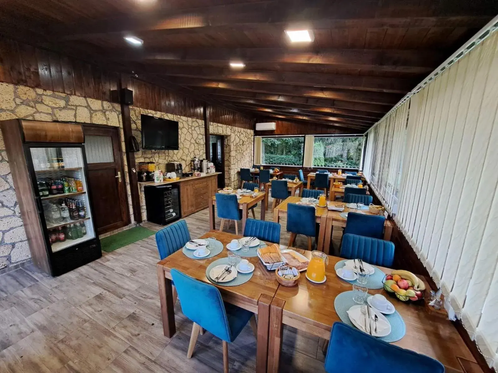 Restaurant/places to eat in Pansion Breza Restaurant/places to eat in Pansion Breza