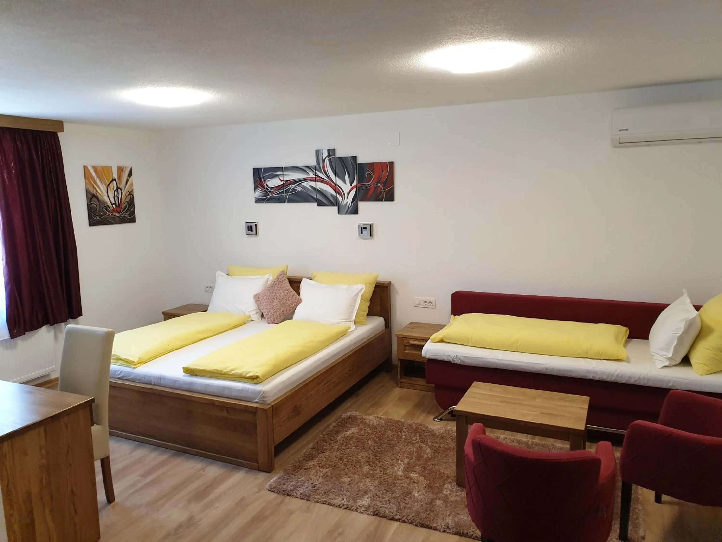 Photo of the whole room in Pansion Breza