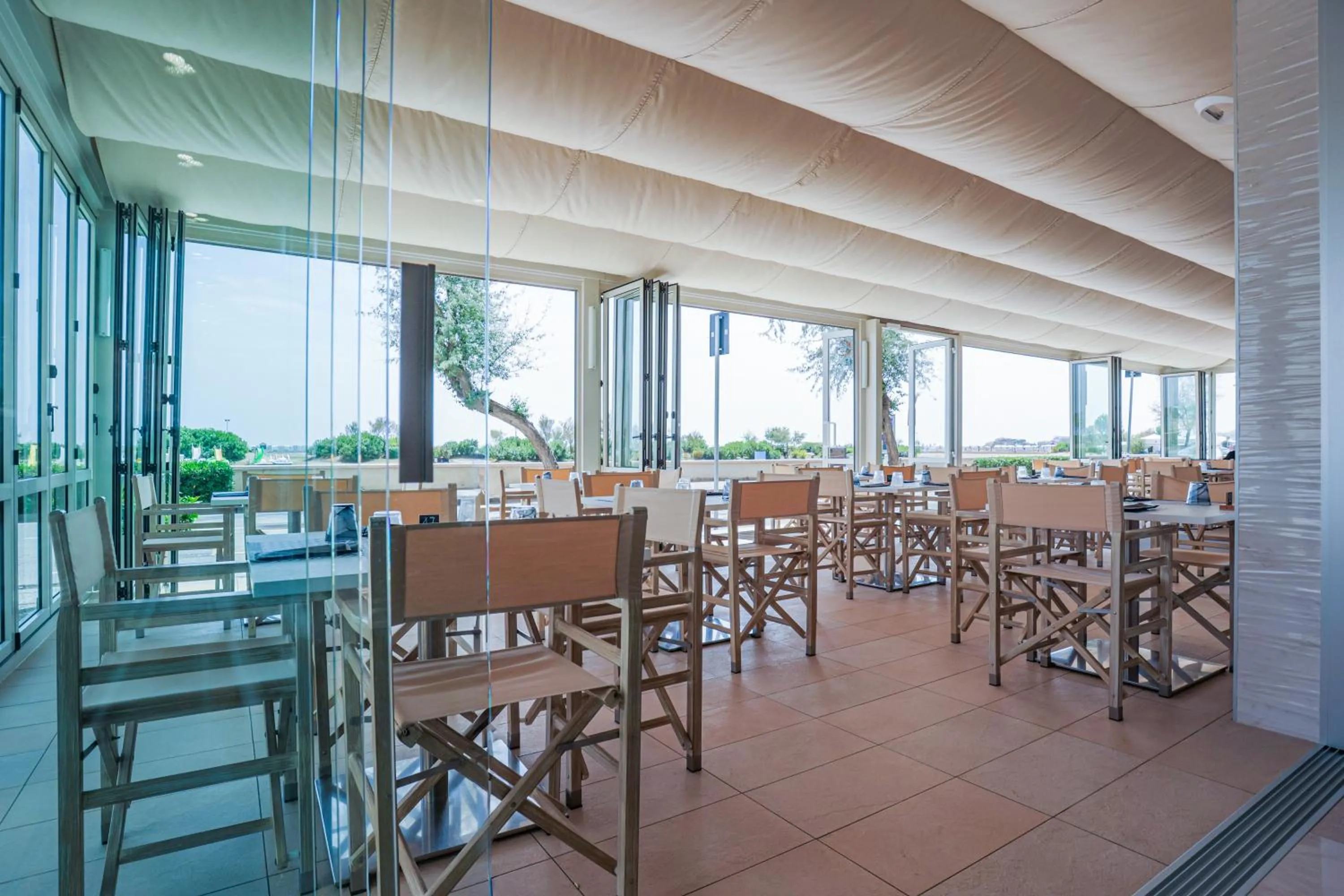 Restaurant/places to eat in Hotel Levante