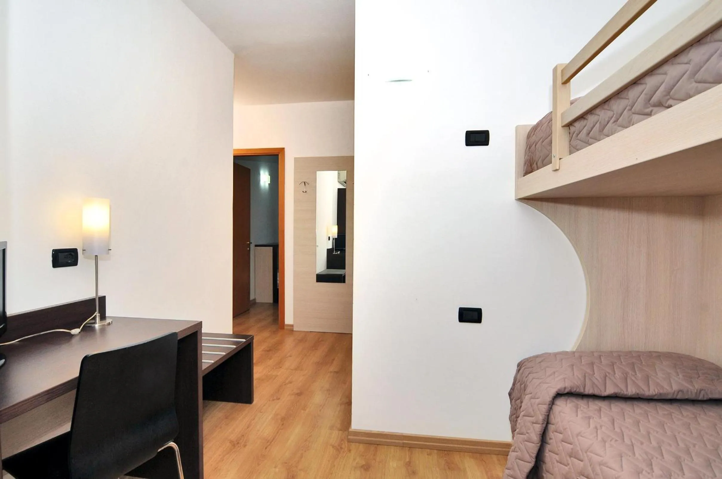 Photo of the whole room in Hotel Levante