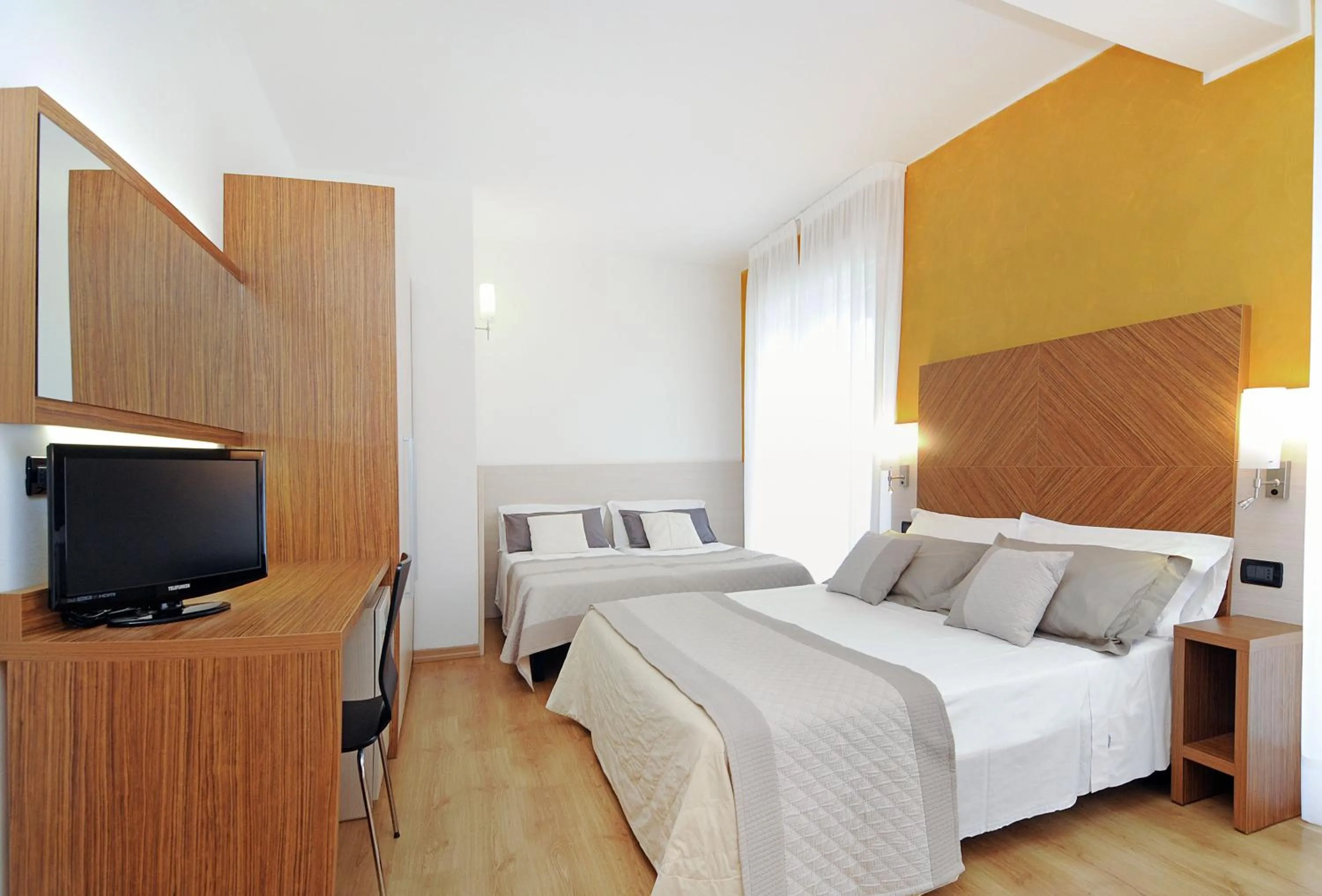 Bedroom, Bed in Hotel Levante