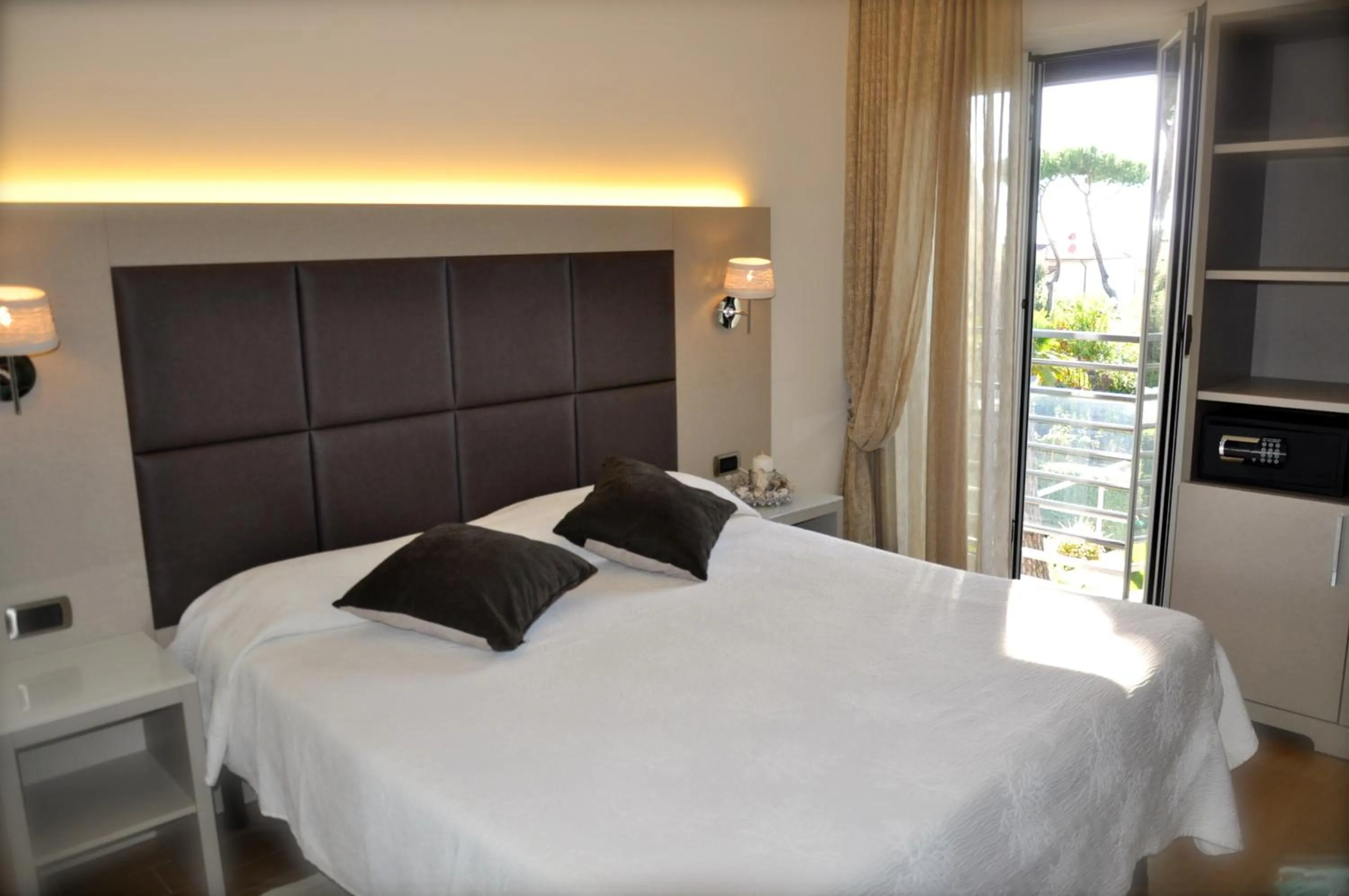 Photo of the whole room in Hotel Etruria