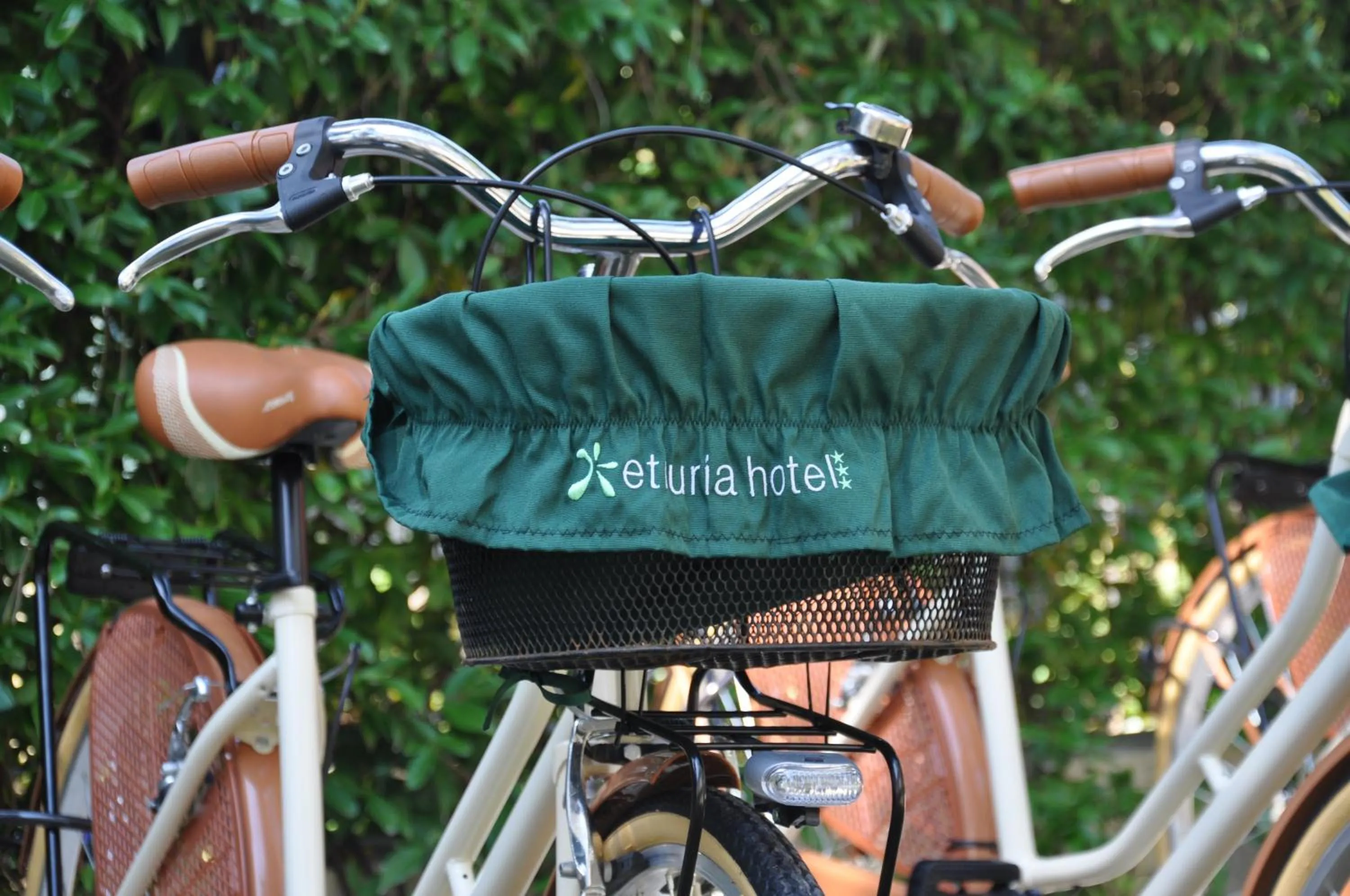 Property logo or sign in Hotel Etruria