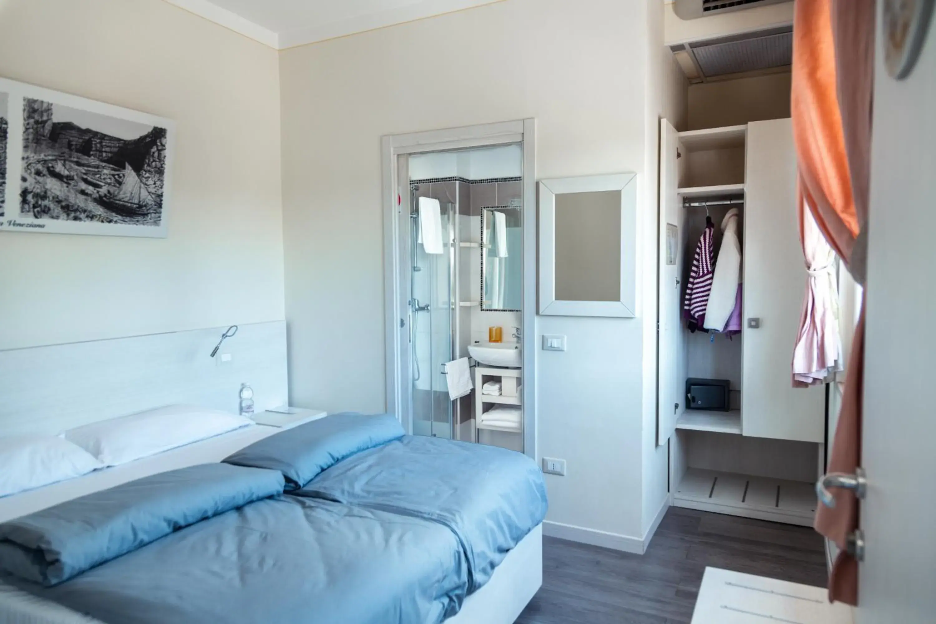 Classic Double Room in Albergo Cristina Classic Double Room in Albergo Cristina