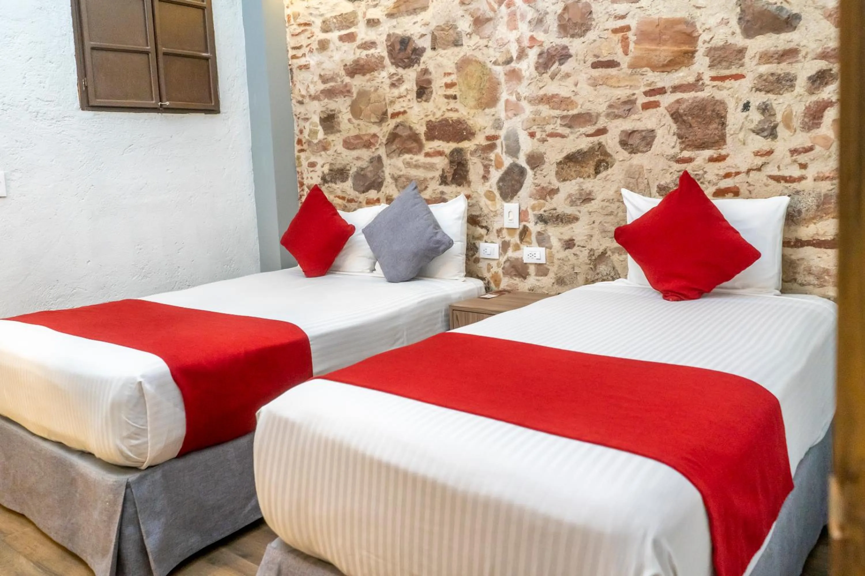 Photo of the whole room, Bed in Hotel Hidalgo