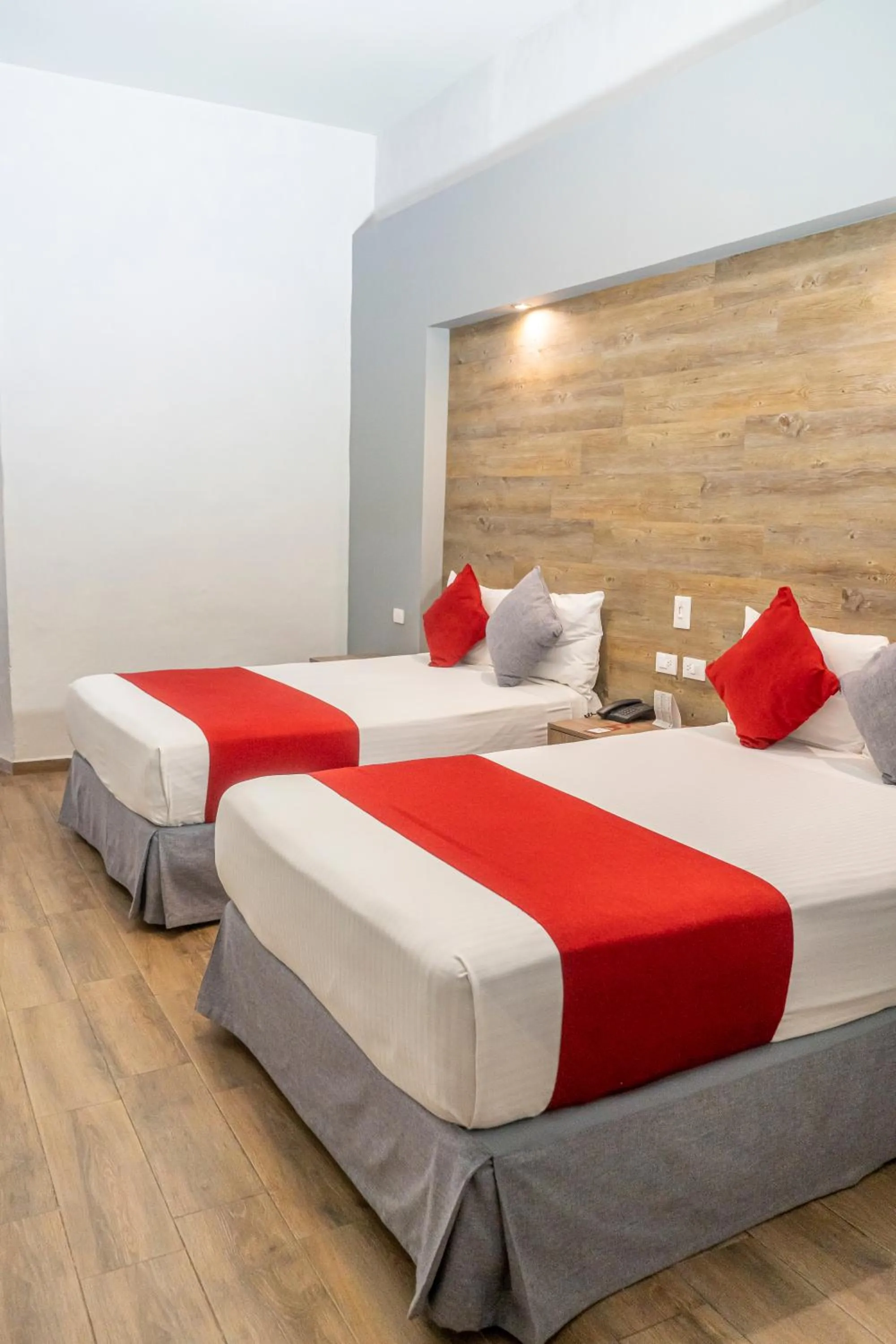 Photo of the whole room, Bed in Hotel Hidalgo