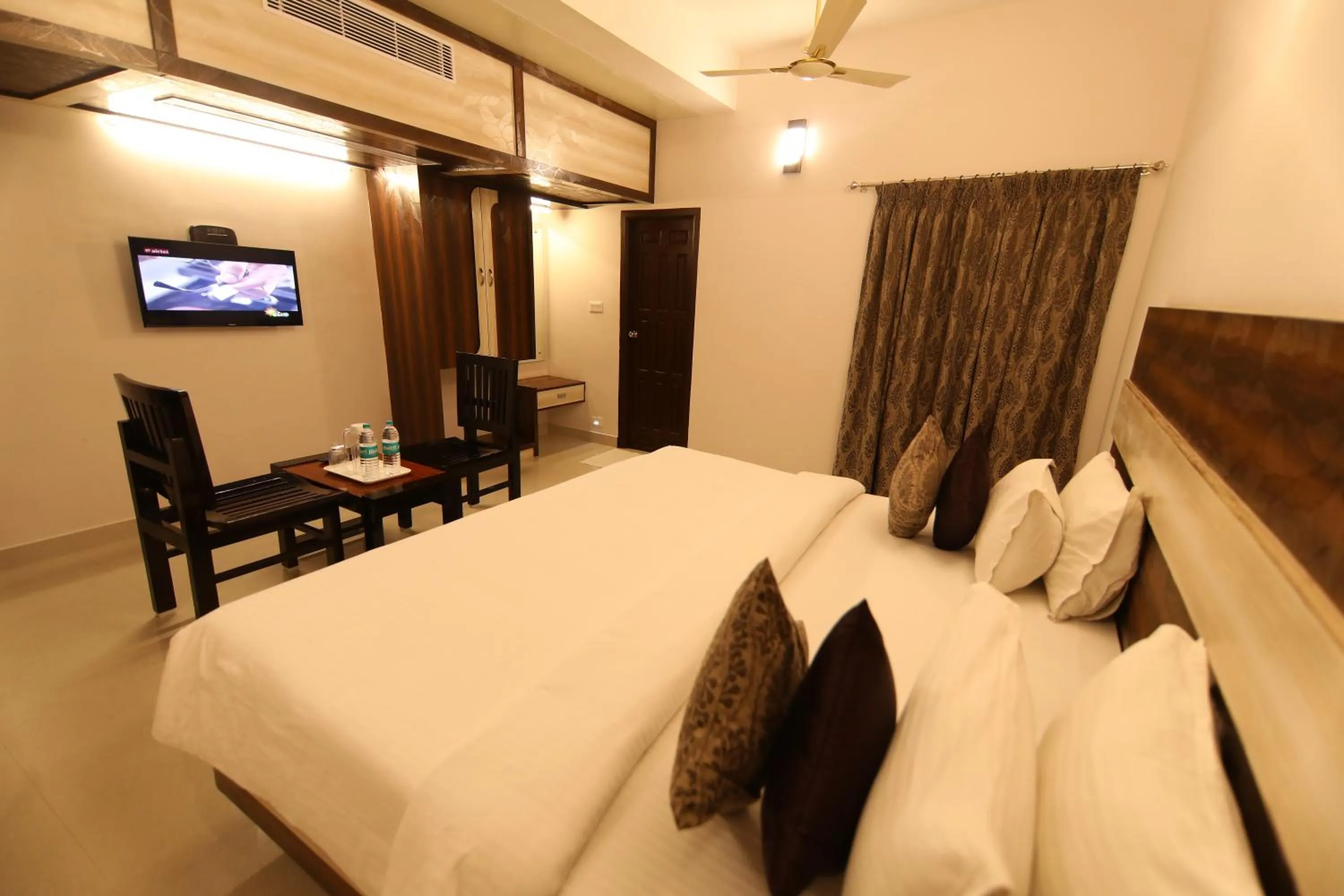 Bed in Sri Gnana Vedha Beach Residency