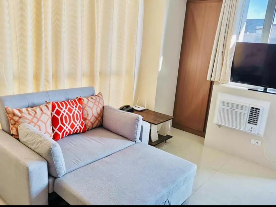 Bed in Condo Apartment near Manila Airport NAIA T3