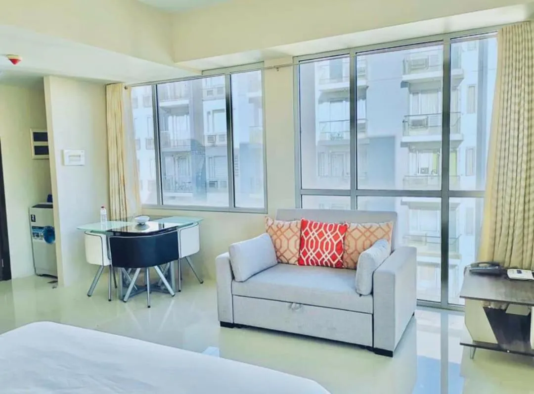 Bed in Condo Apartment near Manila Airport NAIA T3
