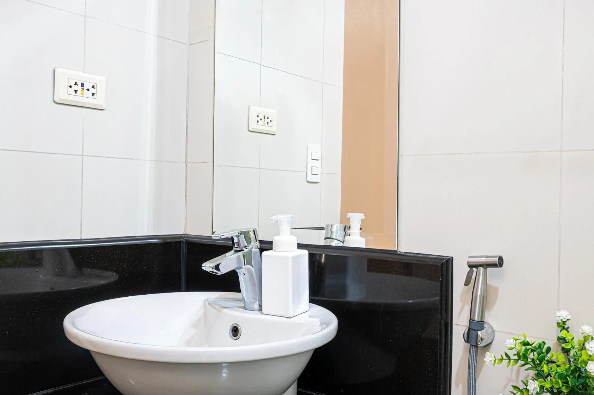 Condo Apartment near Manila Airport NAIA T3