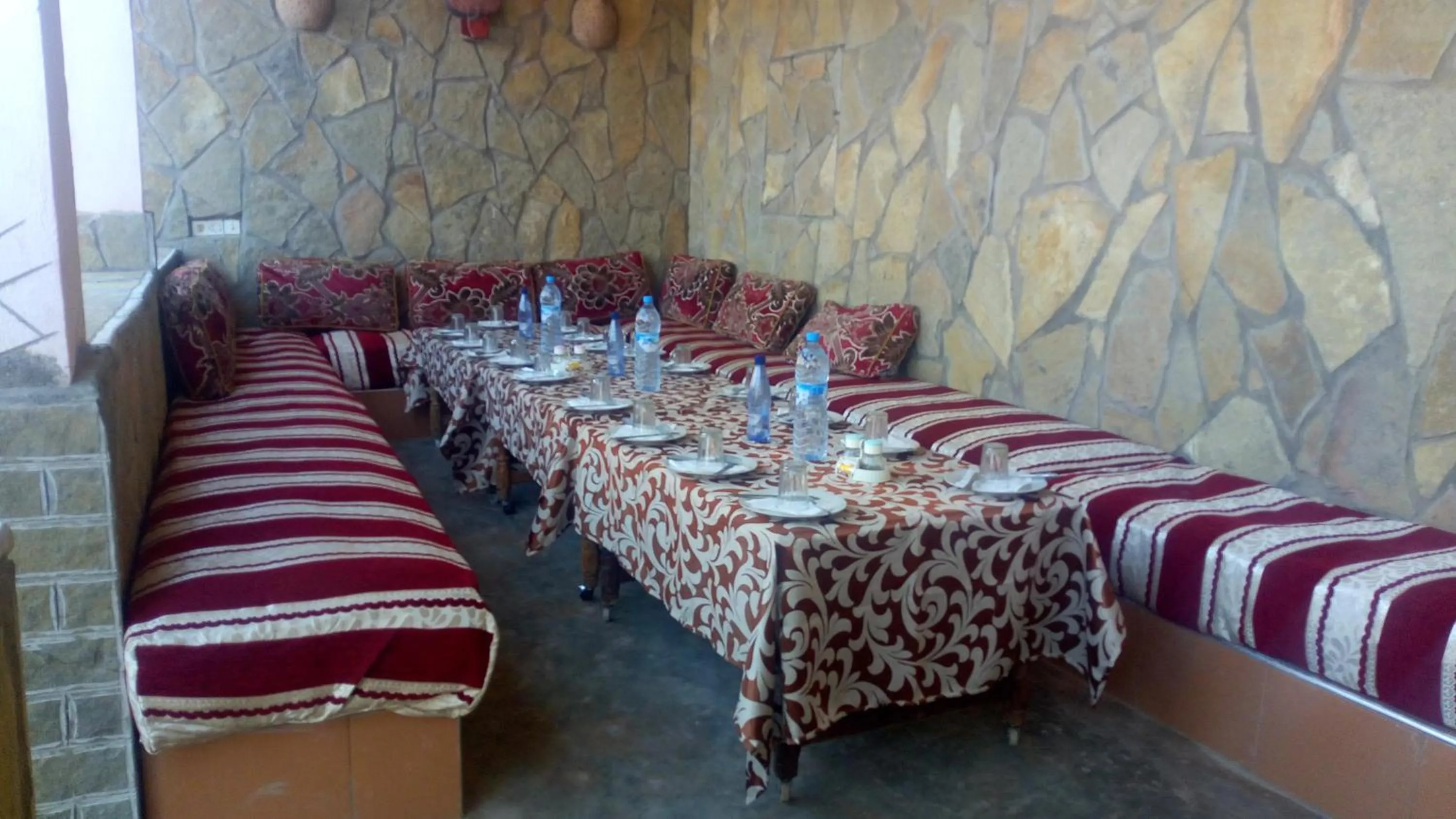 Restaurant/places to eat in Auberge Camping BOUGAFER Tamtetoucht