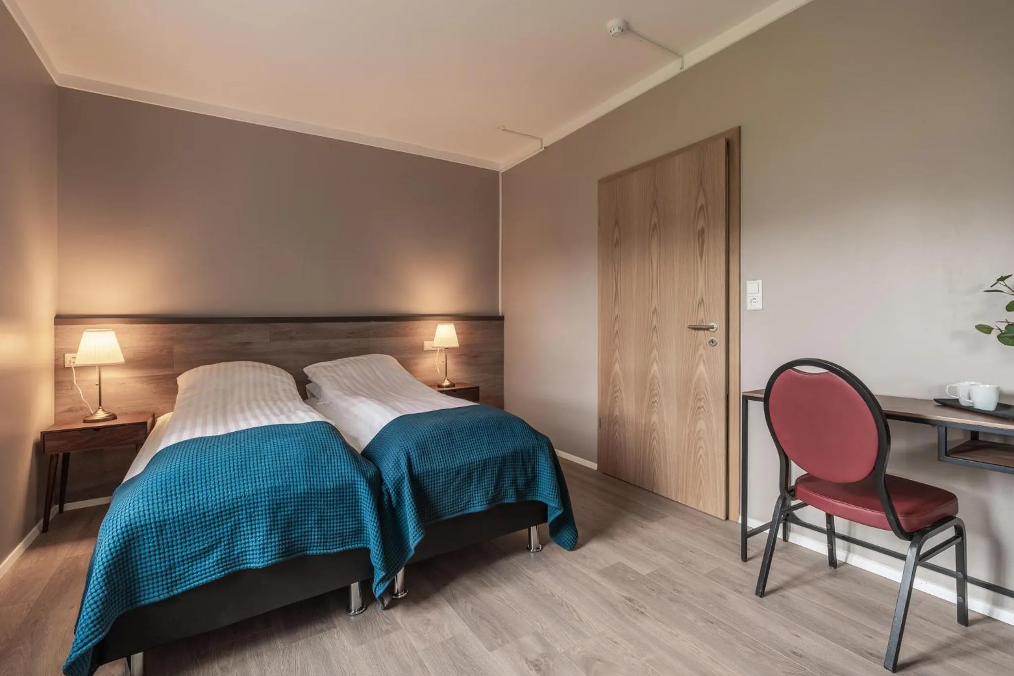 Photo of the whole room, Bed in Holt Inn