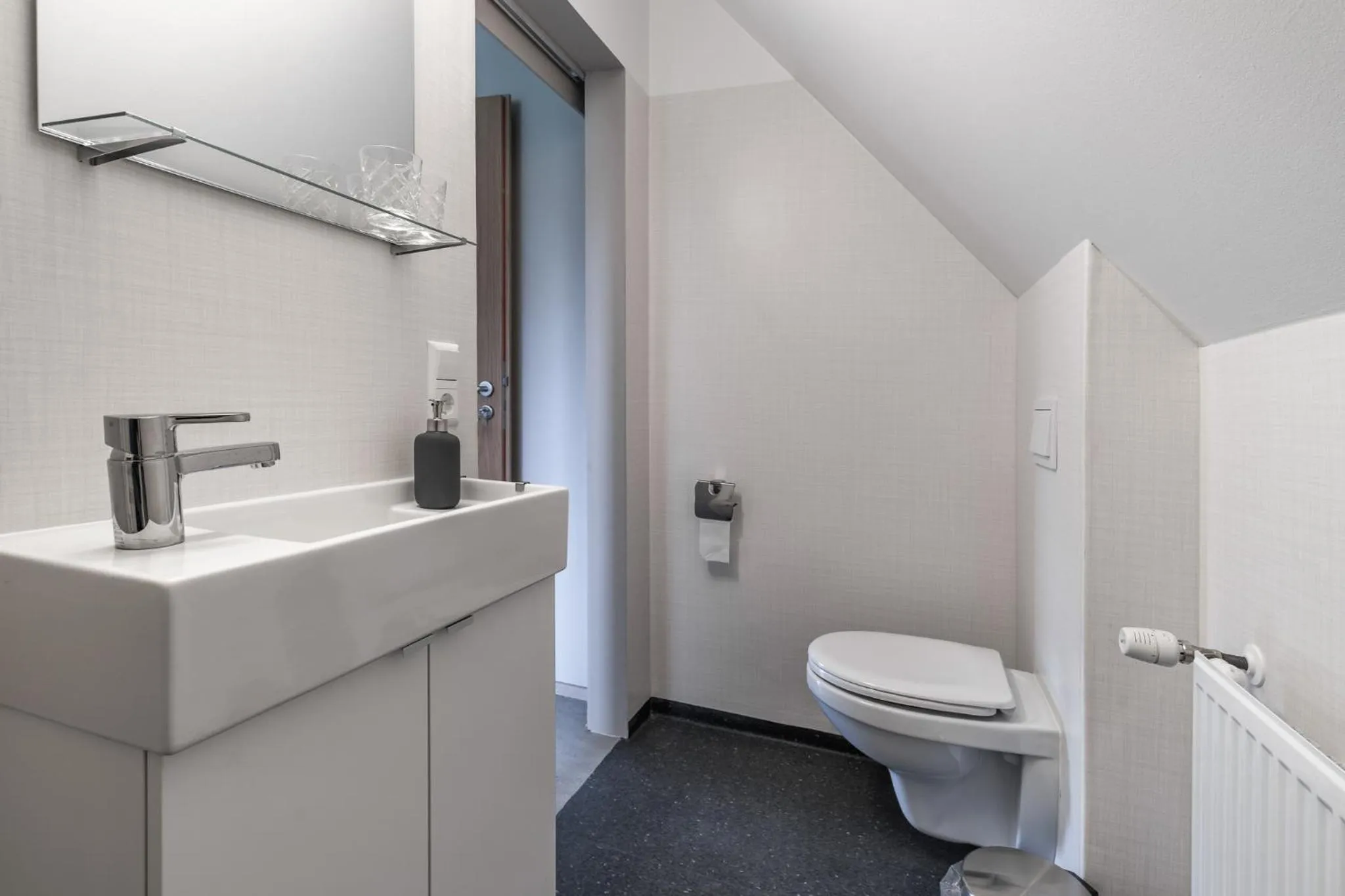 Bathroom in Holt Inn